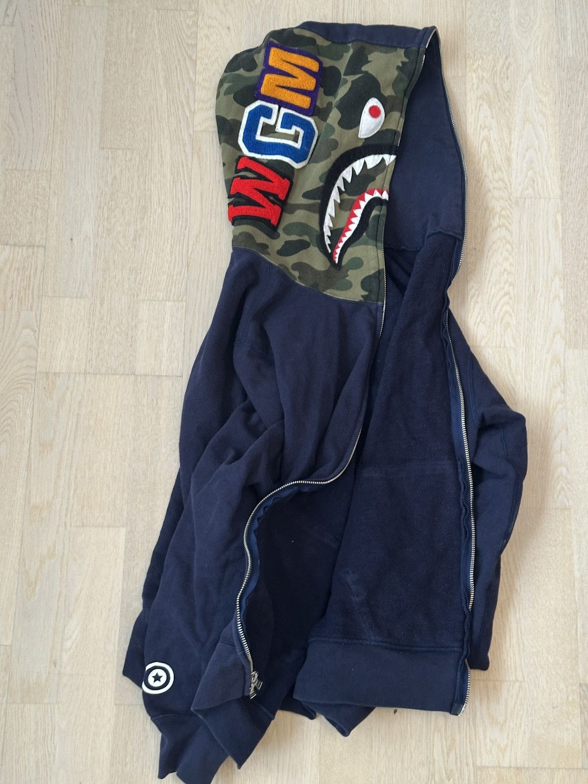 Bape 1st Camo Shark Full Zip Hoodie Size US L / EU 52-54 / 3 - 3 Thumbnail
