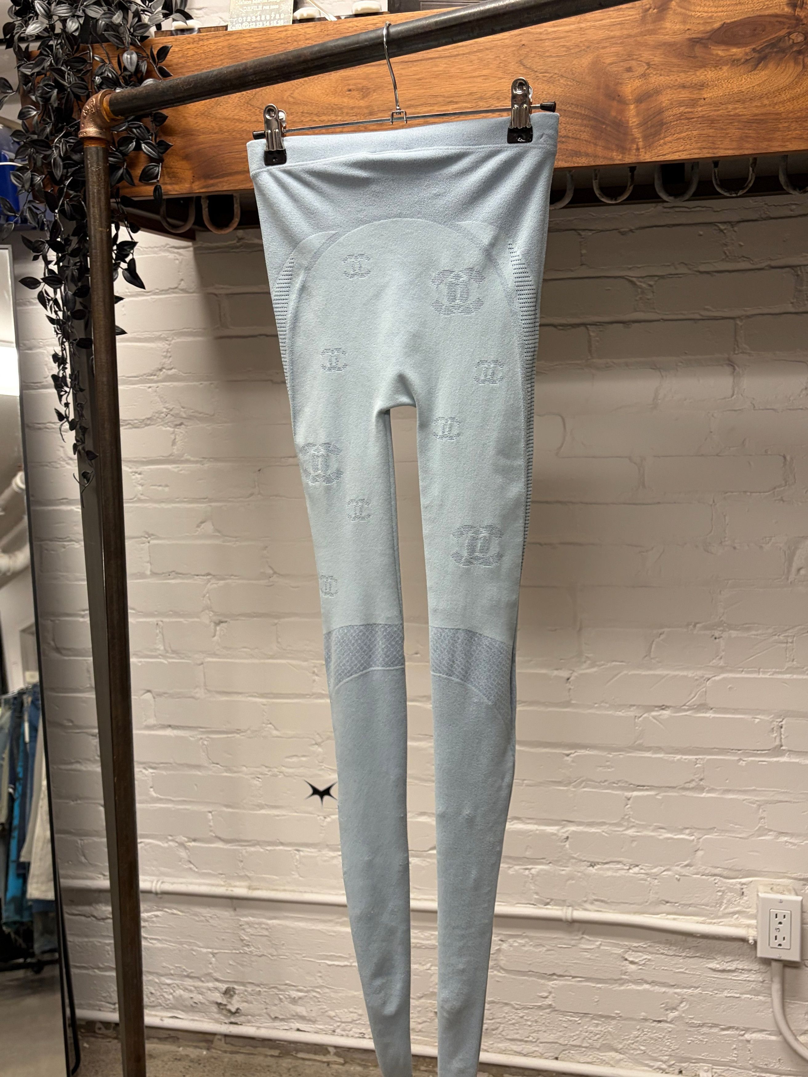 Chanel SS2021 Chanel Light Blue Monogram Tights Size 27" / US 4 / IT 40 - 5 Thumbnail