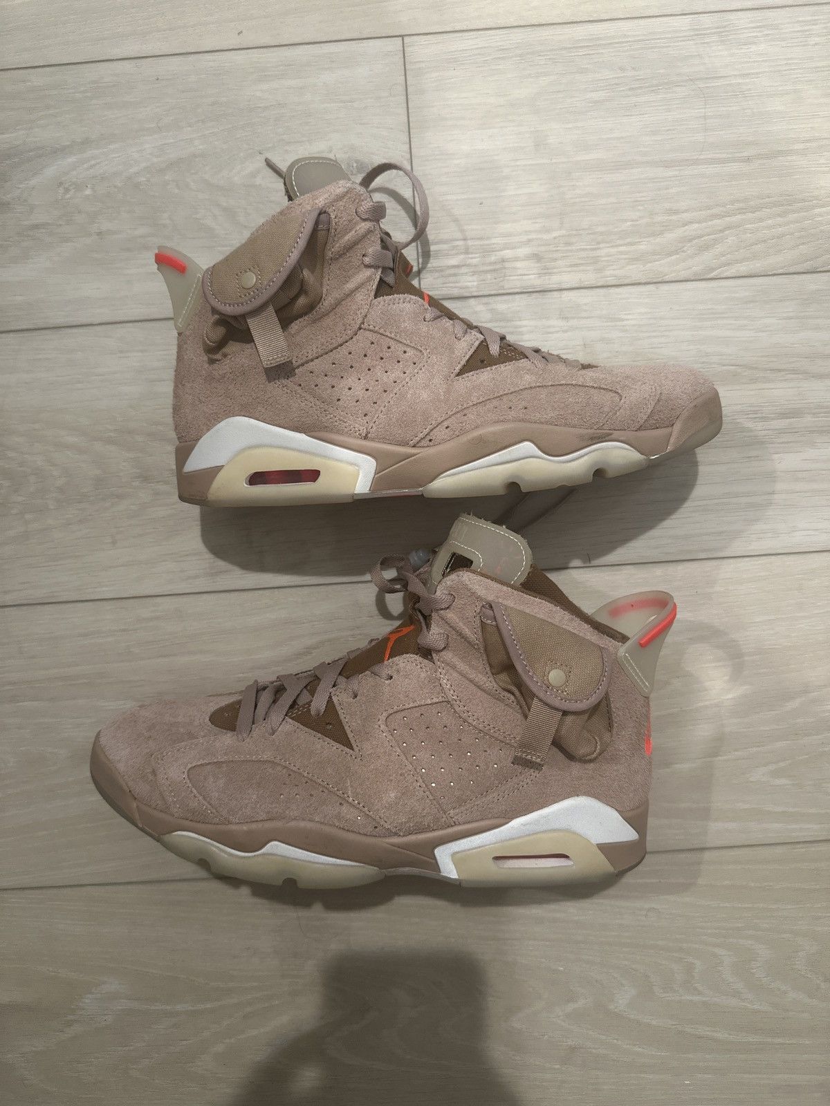 Jordan Brand × Travis Scott Jordan 6 Retro Travis Scott British Khaki Size 12 Size US 12 / EU 45 - 4 Thumbnail