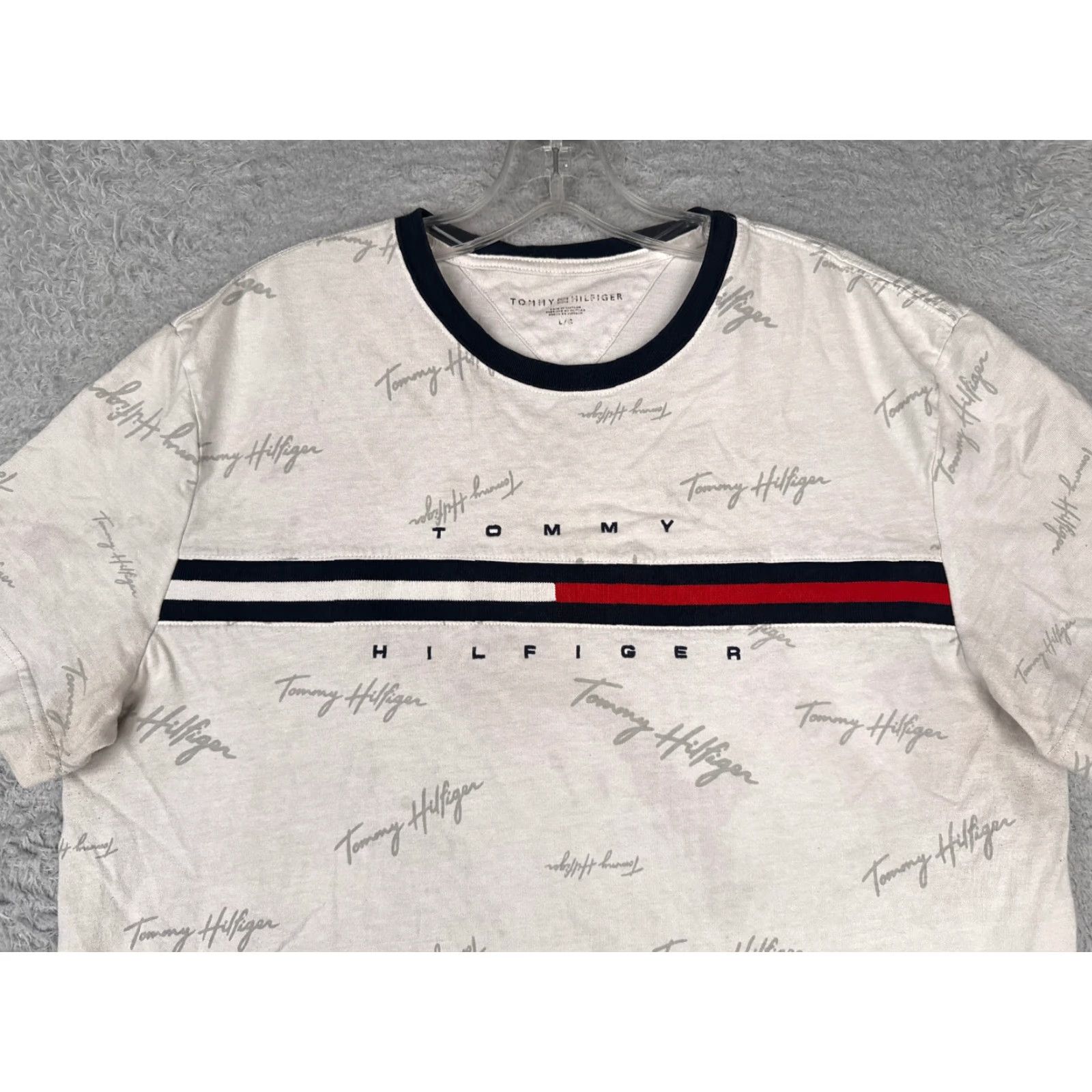 Tommy Hilfiger Tommy Hilfiger Shirt Adult XL White 100% Cotton Logo AOP Crew Neck Mens Size US XL / EU 56 / 4 - 4 Thumbnail