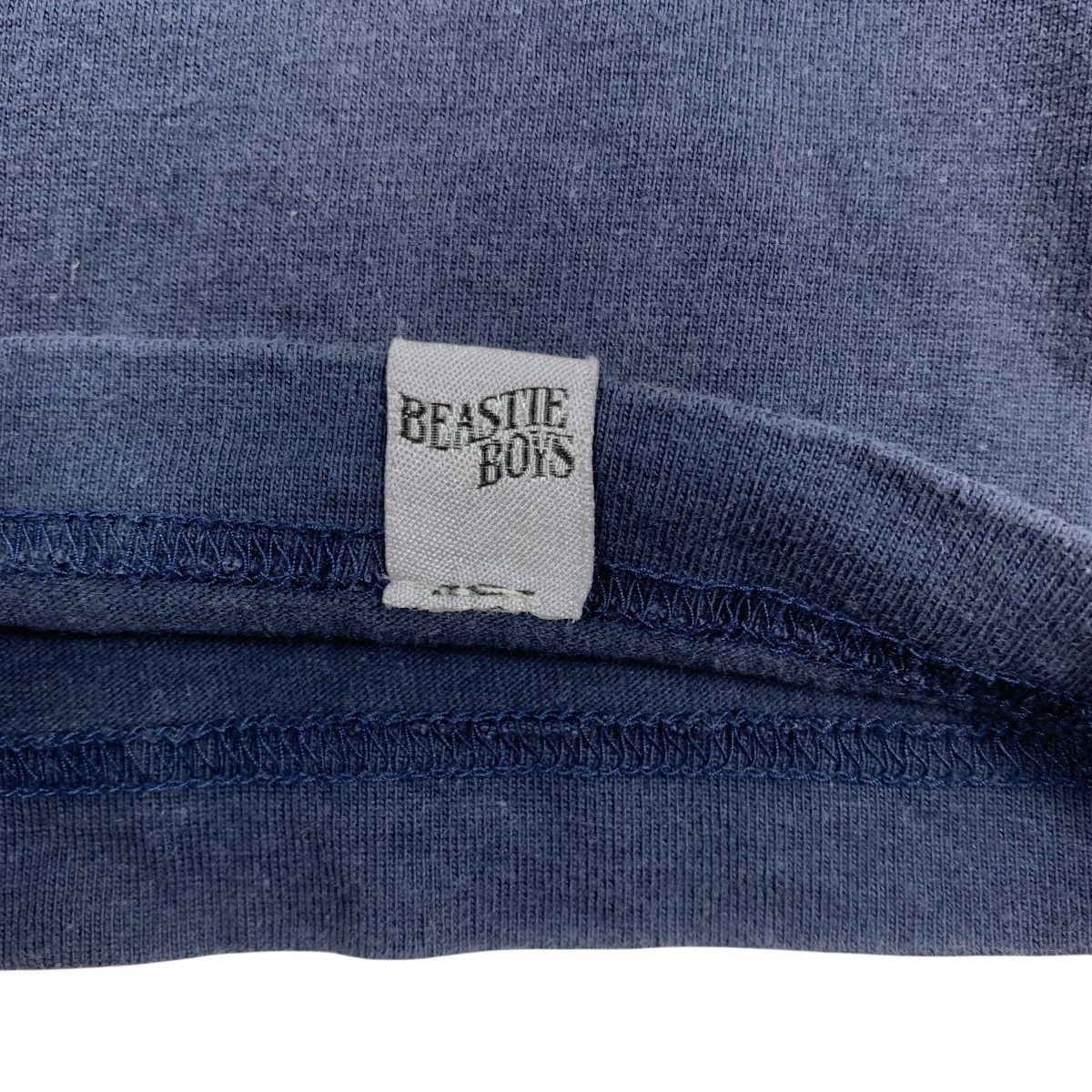 Vintage Vintage Y2K BEASTIE BOYS Hip Hop Rap Band Japan Tshirt Size US XXS / EU 40 - 5 Thumbnail