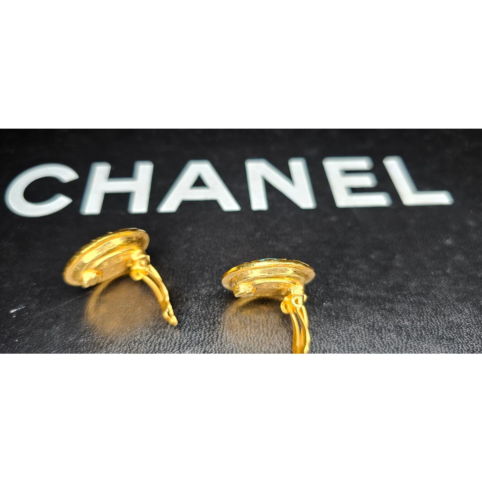 Chanel Chanel Collection 28 Turquoise Stone Gold Clip-On Earrings Size ONE SIZE - 7 Thumbnail