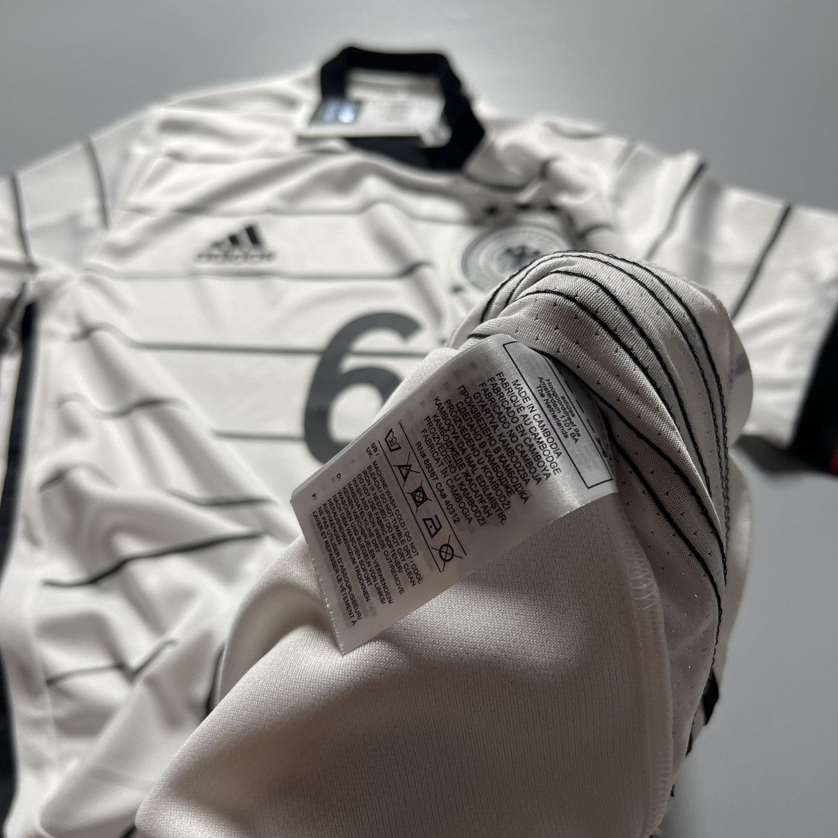 Adidas GERMANY ADIDAS 2020 EURO FOOTBALL HOME JERSEY #6 KIMMICH Size US S / EU 44-46 / 1 - 11 Thumbnail