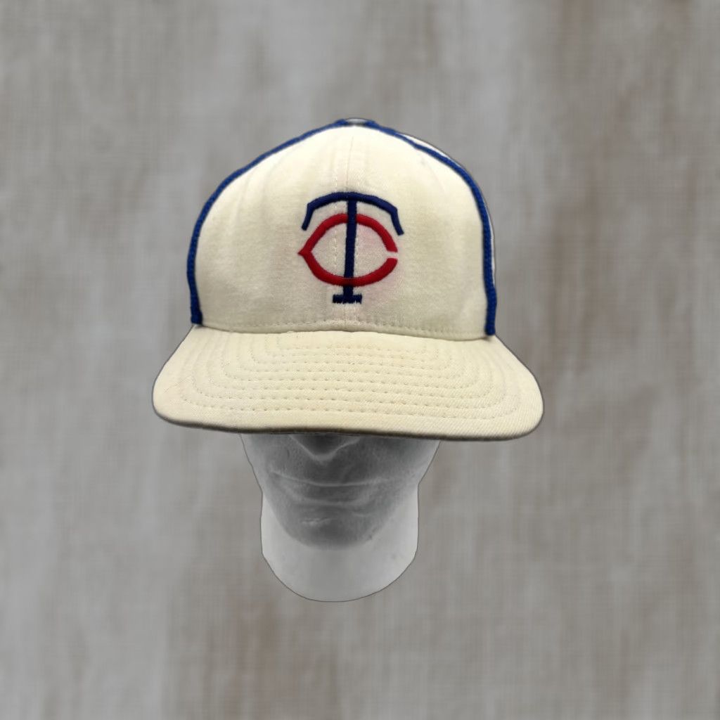 New Era VINTAGE Minnesota Twins Hat Cap Fitted Mens 7 1/4 White Blue MLB New Era 90s Size ONE SIZE - 1 Thumbnail