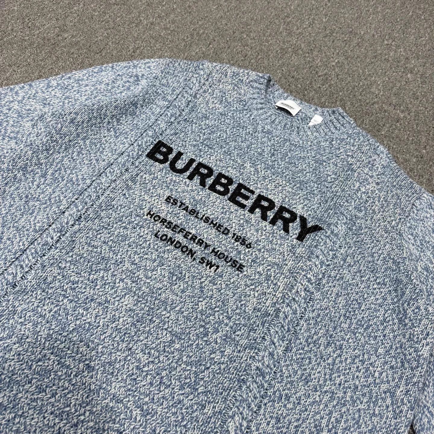 Burberry Burberry haze blue knit sweater L like new Size L / US 10 / IT 46 - 3 Thumbnail