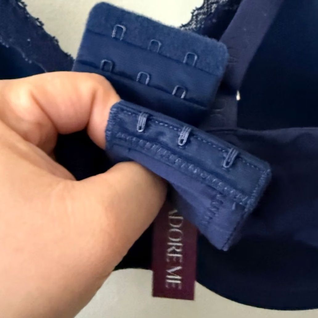 Vintage Adore Me Bra Navy Lace Strappy Underwire Regular Padding T-Shirt Bra 40DD Womens NWT Size ONE SIZE - 5 Thumbnail