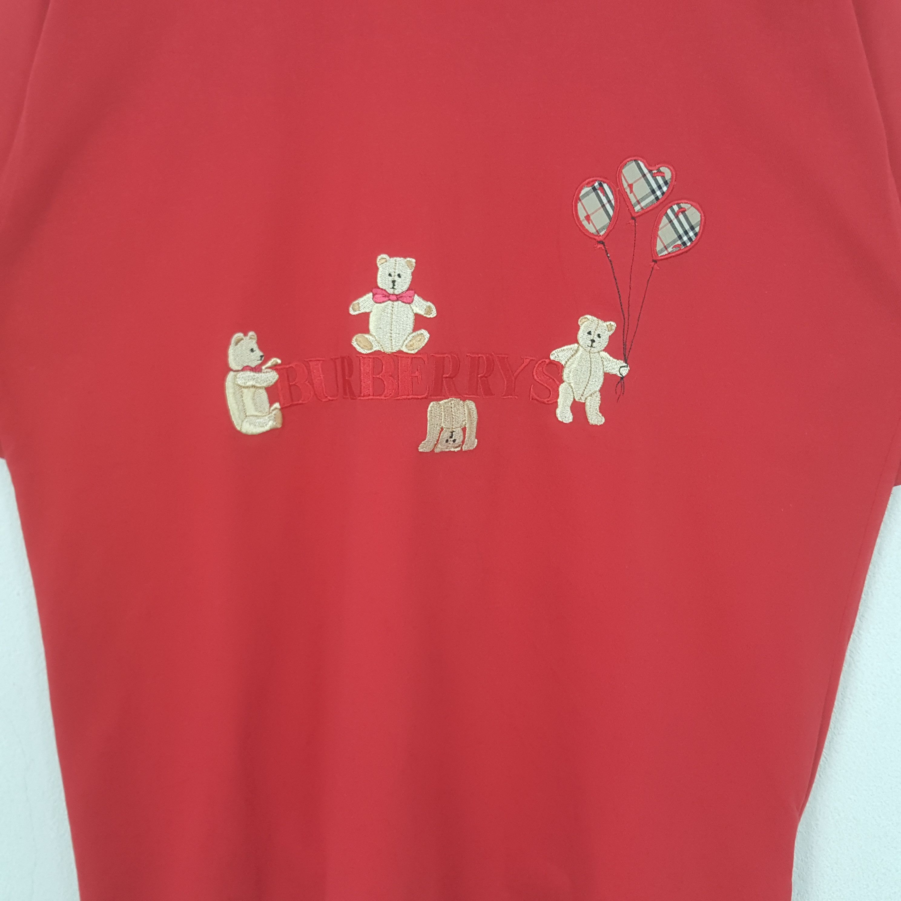 Vintage Burberry Designer Brand Embroidery Tshirt RR24