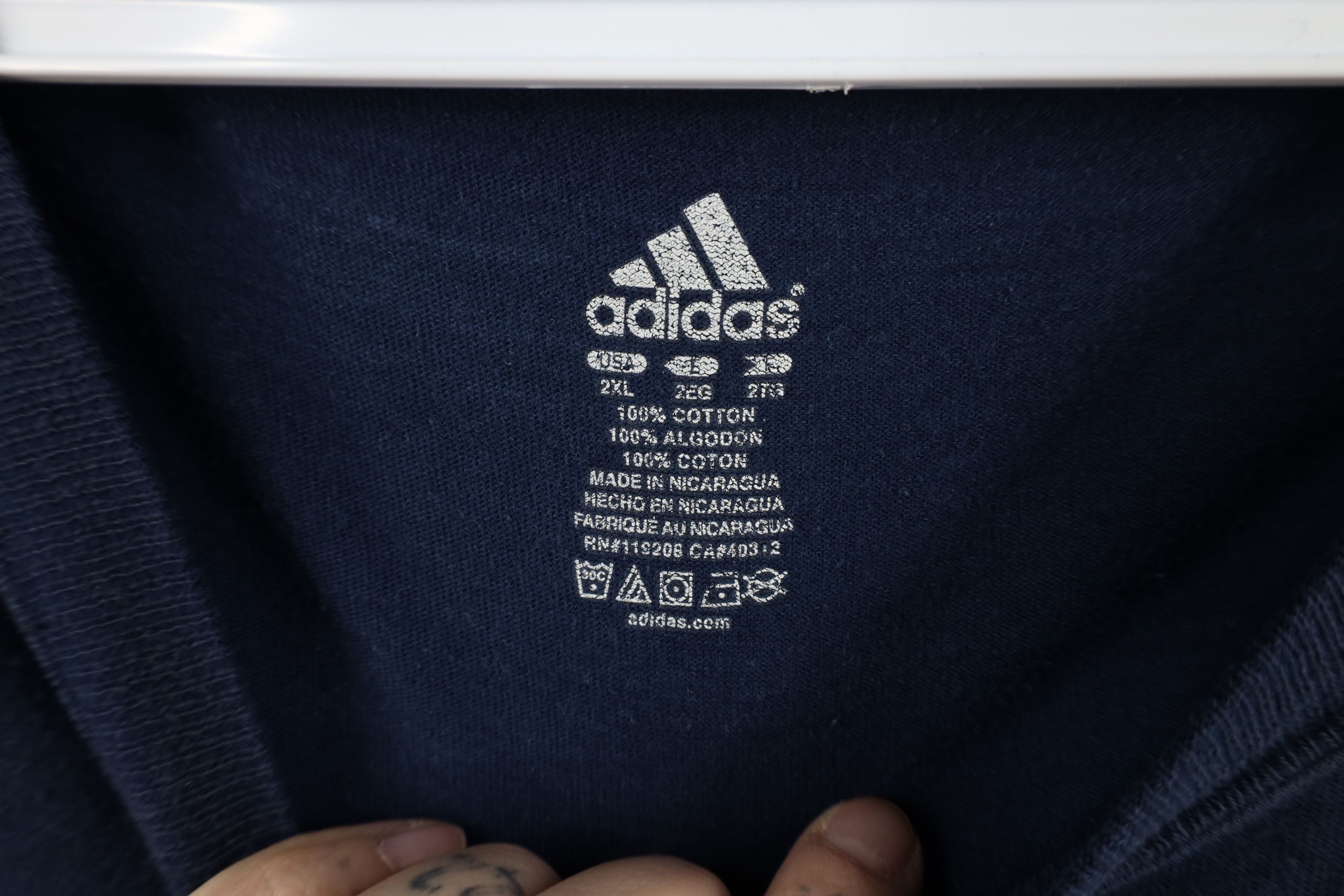 Adidas Vintage Adidas Spell Big Logo Soccer Basketball Net T-Shirt Size US XXL / EU 58 / 5 - 9 Thumbnail