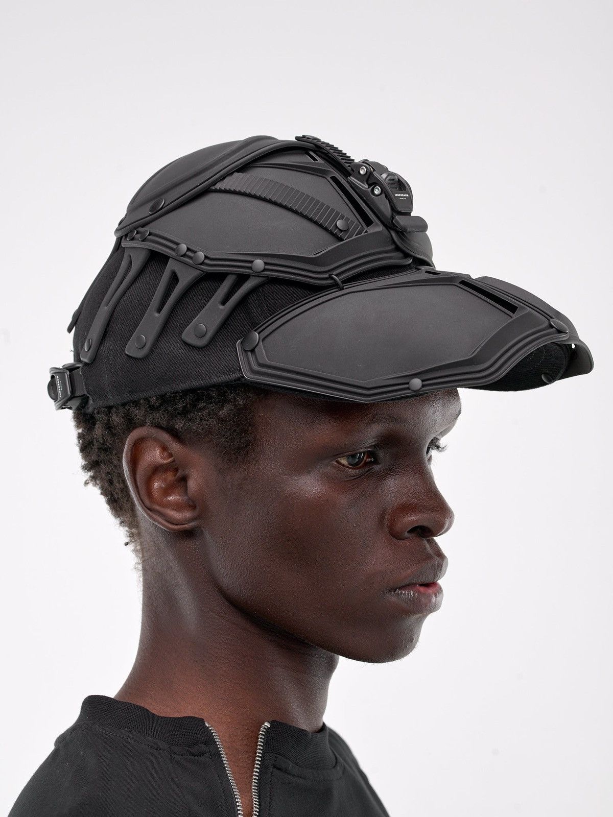 Innerraum Black Object I42 Helmet Cap Size ONE SIZE - 8 Thumbnail