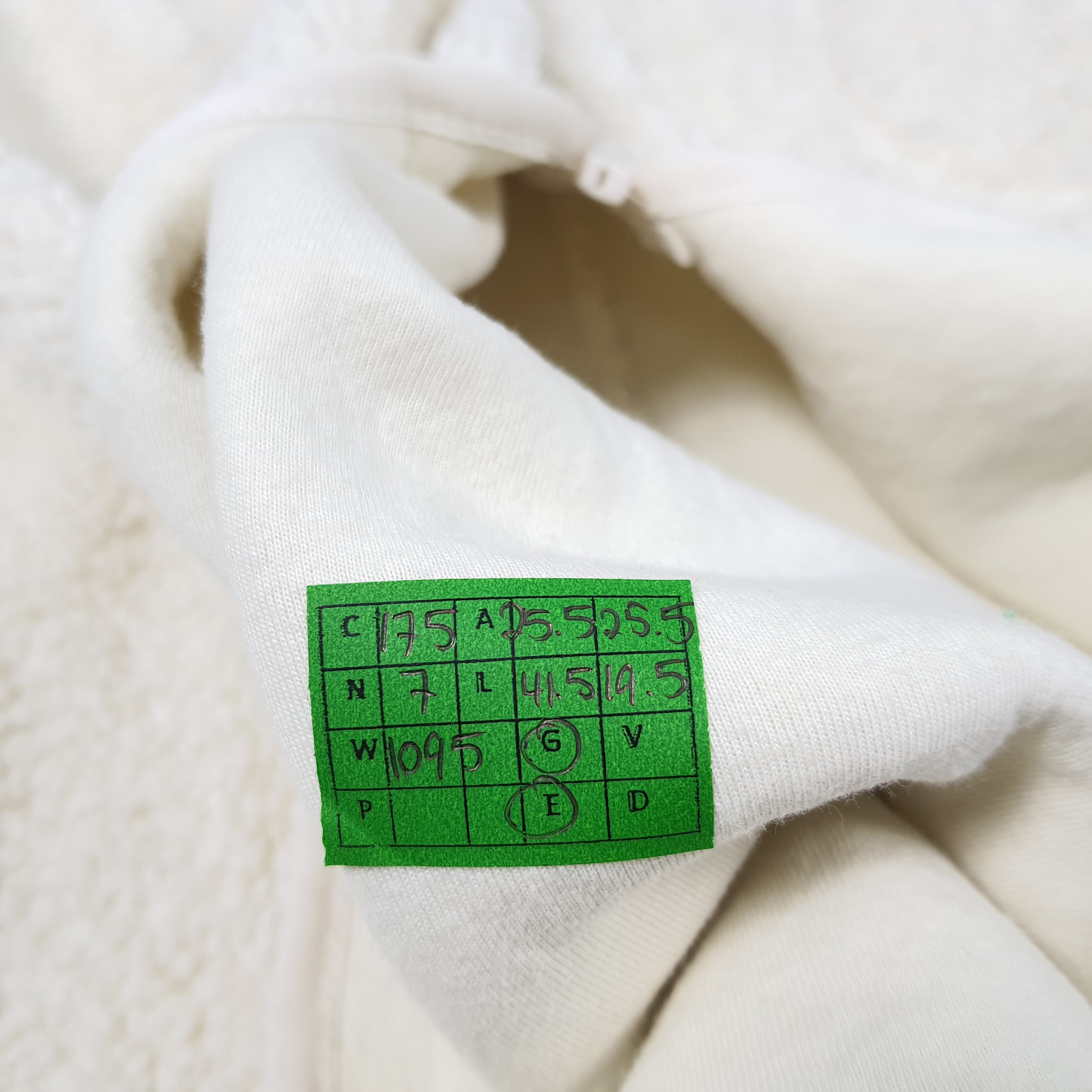 Japanese Brand × Undercover Vintage GU X Undercover Fleece Winter Jacket Size US XL / EU 56 / 4 - 8 Thumbnail
