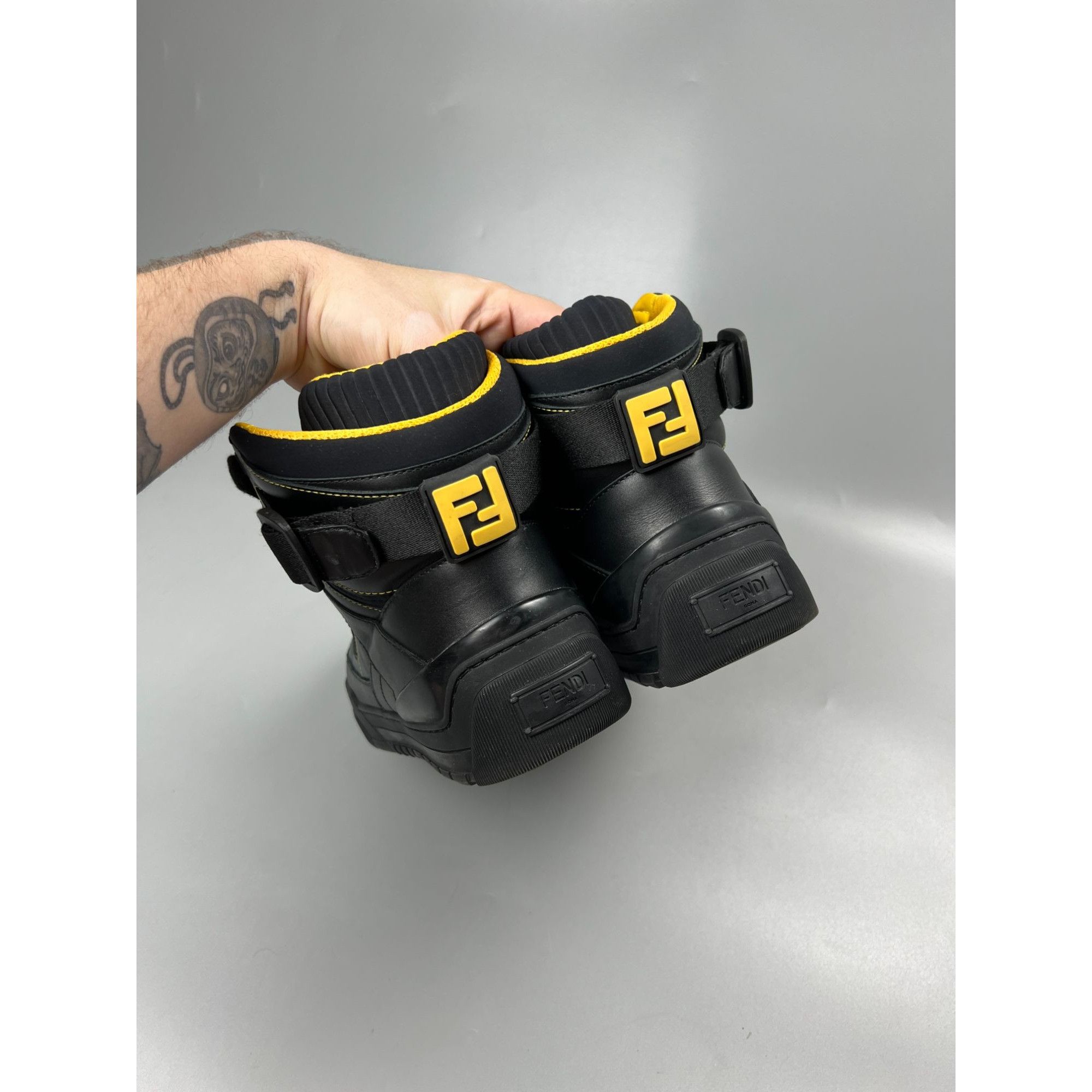 Fendi Fendi Roma Hi Top Leather Sneakers (Y0883) Size US 8 / EU 41 - 8 Thumbnail