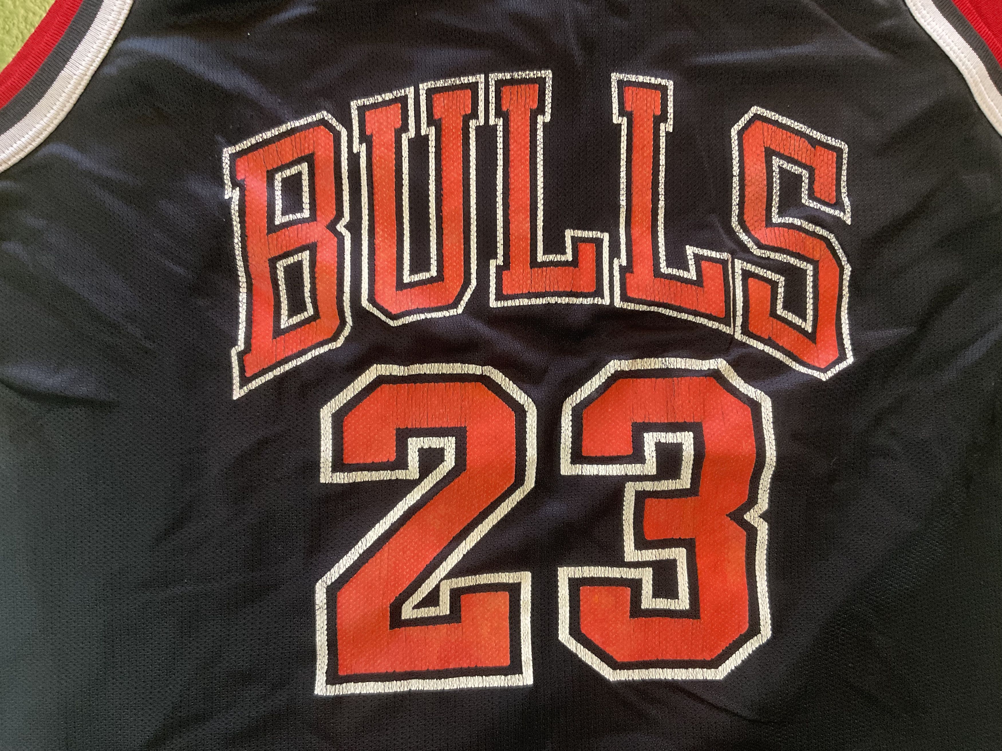 NBA Vintage Champion Chicago Bulls #23 Michael Jordan Jersey Size US XL / EU 56 / 4 - 3 Thumbnail