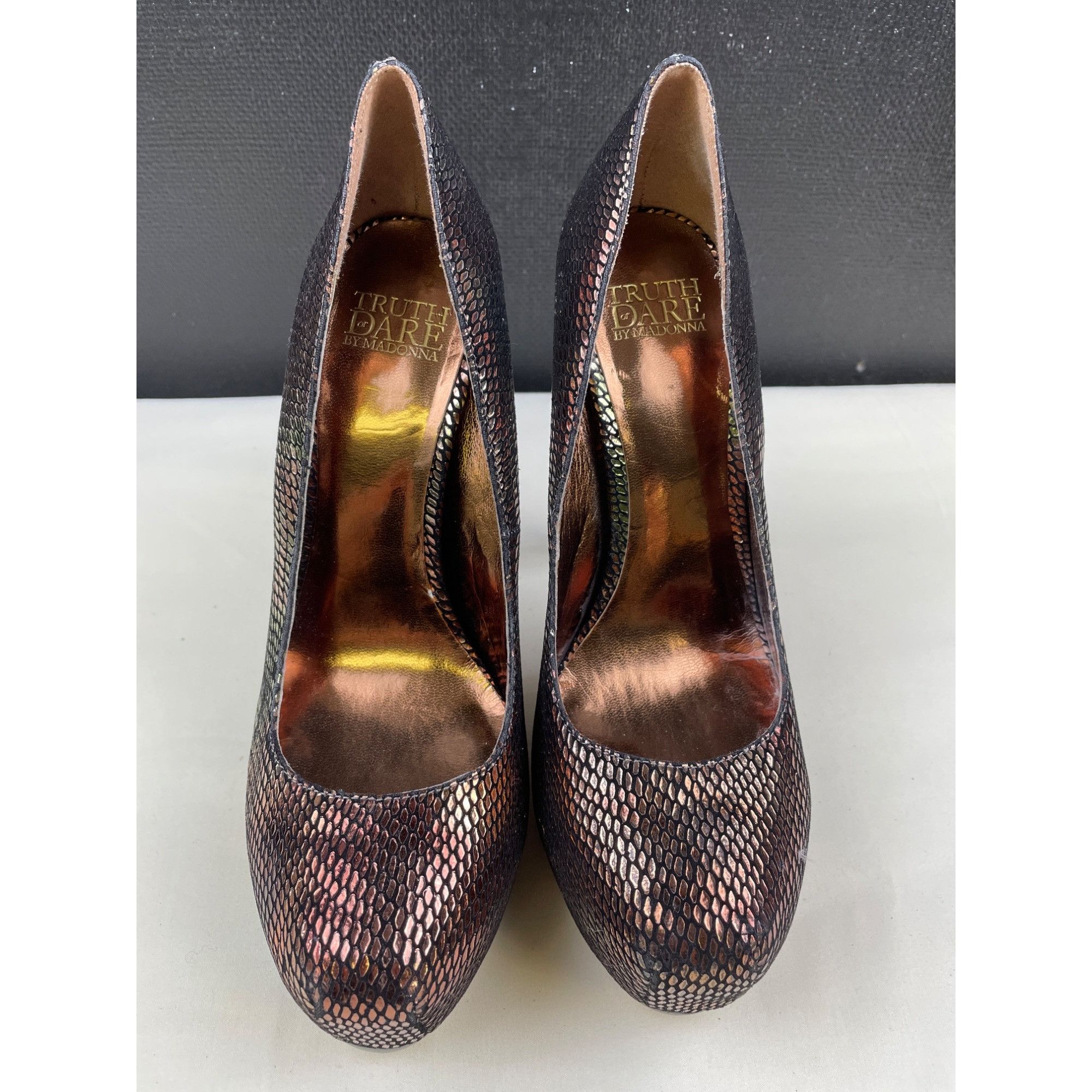 Other Truth or Dare By Madonna Women's Metallic Shoes/Heels 5.75" Size US 7 / IT 37 - 2 Thumbnail