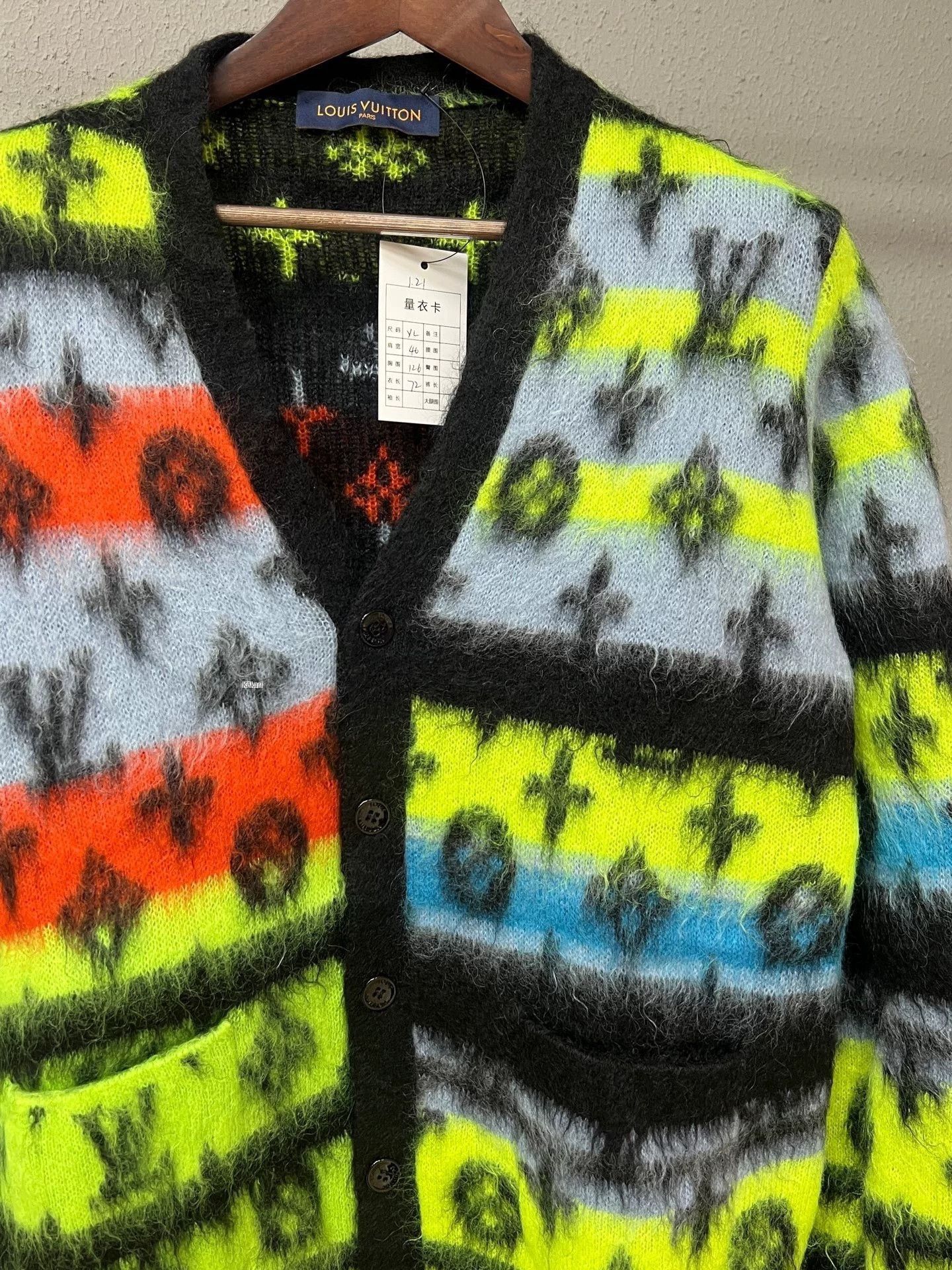 Louis Vuitton LV Mohair Cardigan Size US XL / EU 56 / 4 - 3 Thumbnail