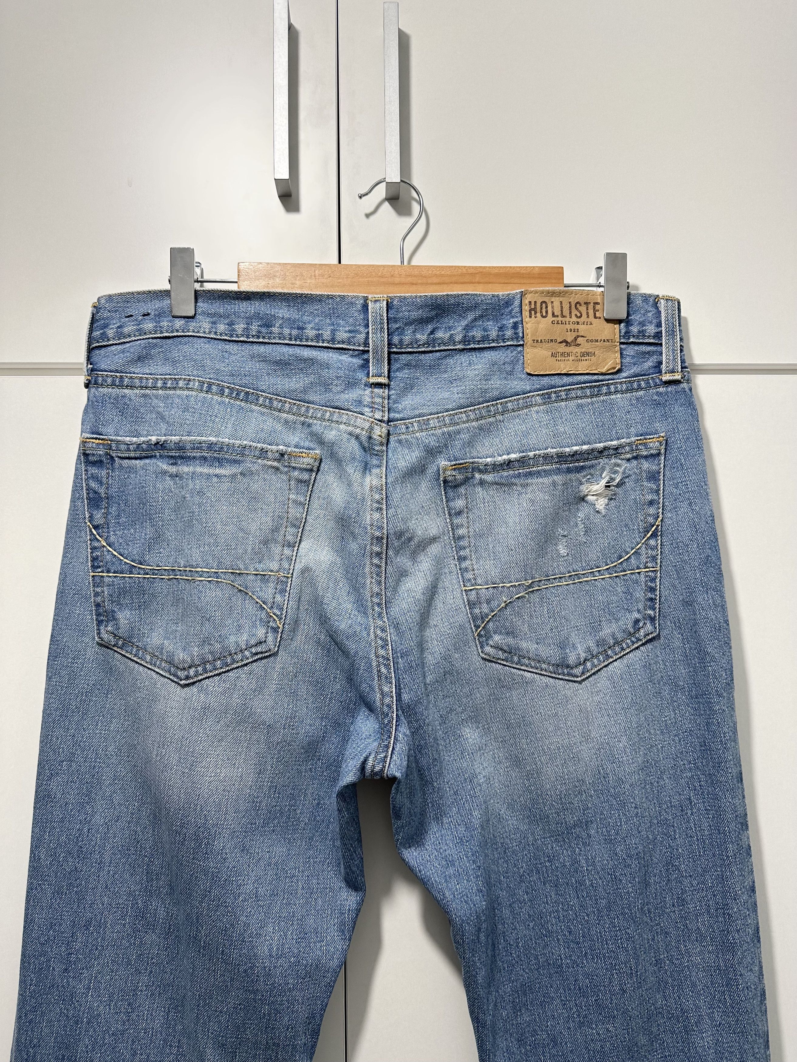 Hollister Hollister Light Blue Distressed Denim Jeans 34x34 Size US 34 / EU 50 - 3 Thumbnail