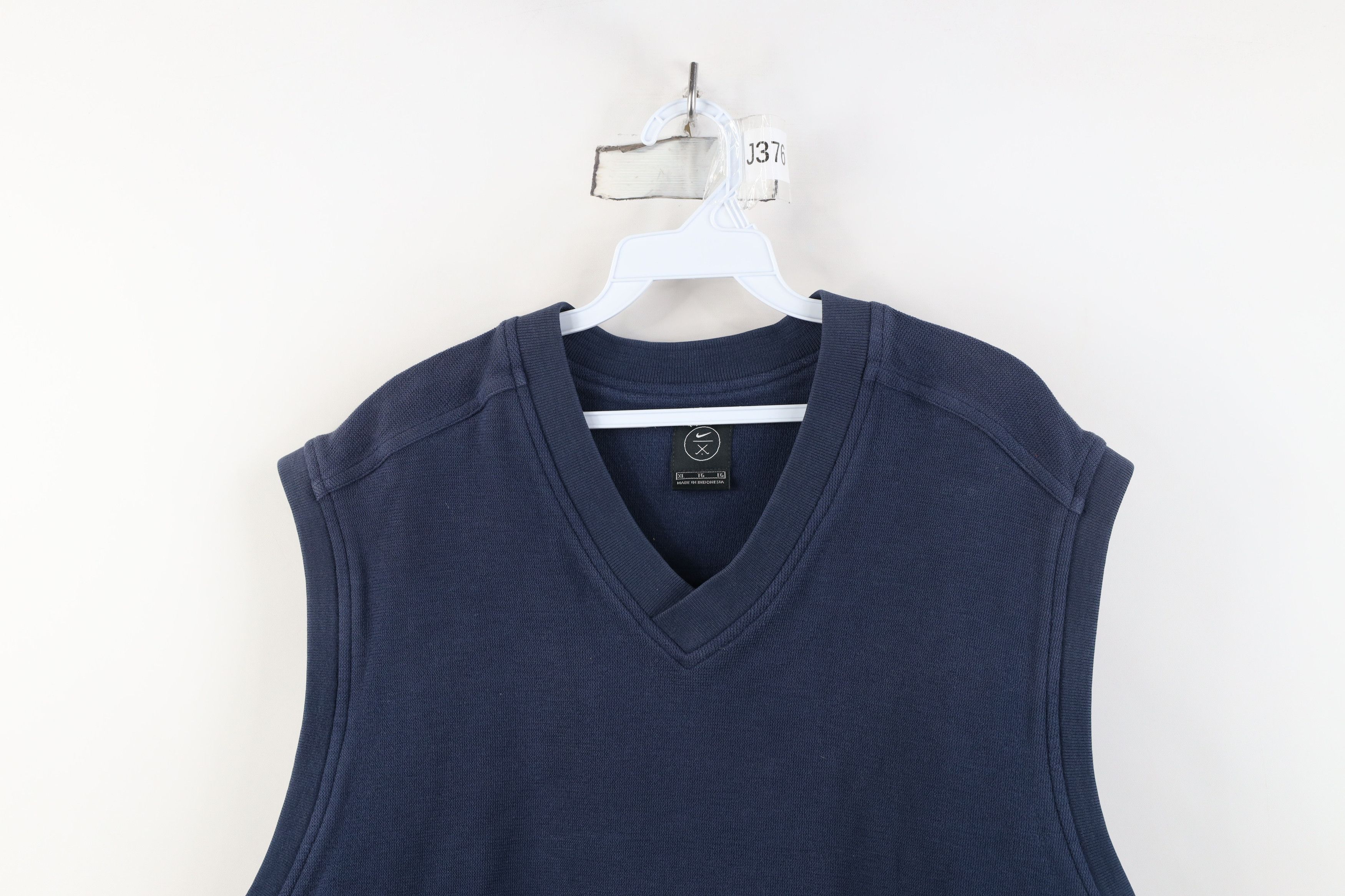 Nike Vintage Nike Golf Mini Swoosh Thermal Knit Sweater Vest Size US XL / EU 56 / 4 - 2 Thumbnail