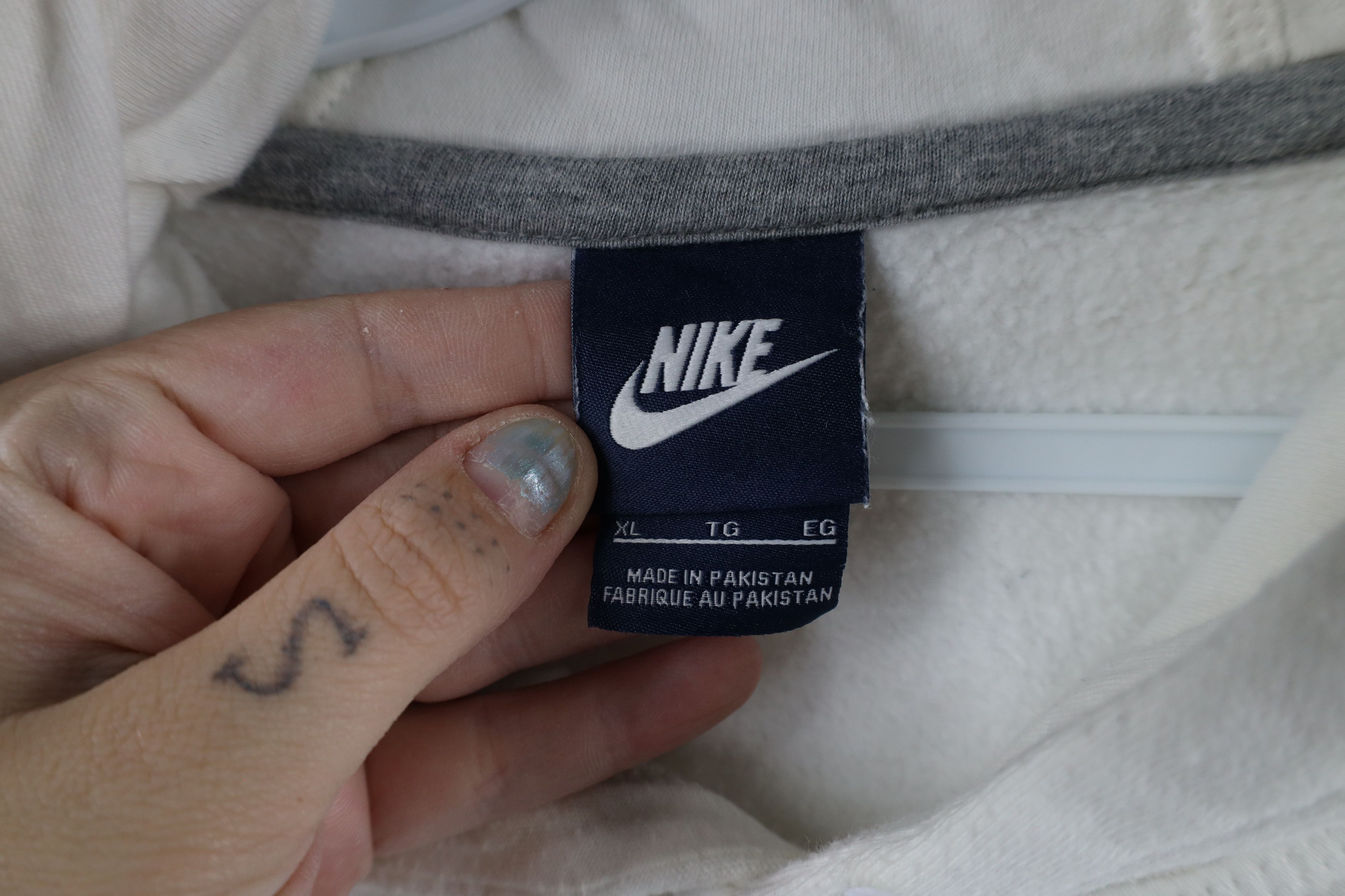 Nike × Vintage Vintage Nike Scott Mini Swoosh Hoodie Sweatshirt White Size US XL / EU 56 / 4 - 8 Thumbnail