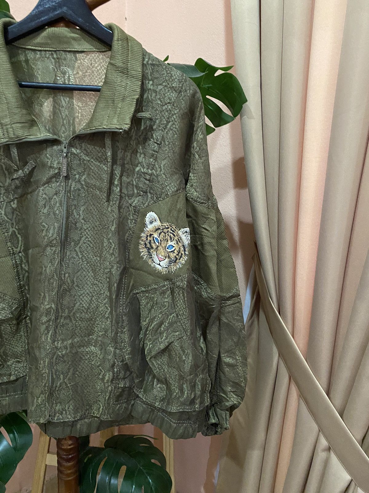 Japanese Brand La Moda Goji Snake Print Embroidered Jacket Vintage-Inspired Size L / US 10 / IT 46 - 5 Thumbnail