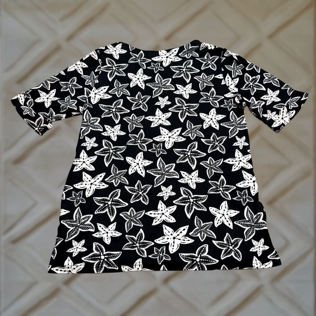 Blair Blair Floral Starfish All Over Print Basic T-Shirt Womens Large Black White Tee Size L / US 10 / IT 46 - 1 Thumbnail