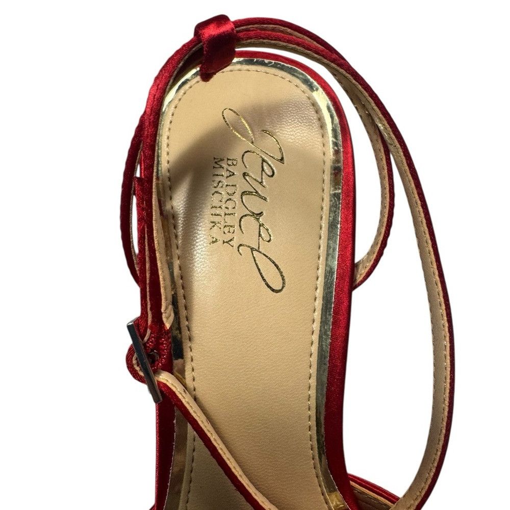 Badgley Mischka New Jewel Badgley Mischka Talasia Kitten Heel Red Satin Pum Size US 7 / IT 37 - 8 Thumbnail