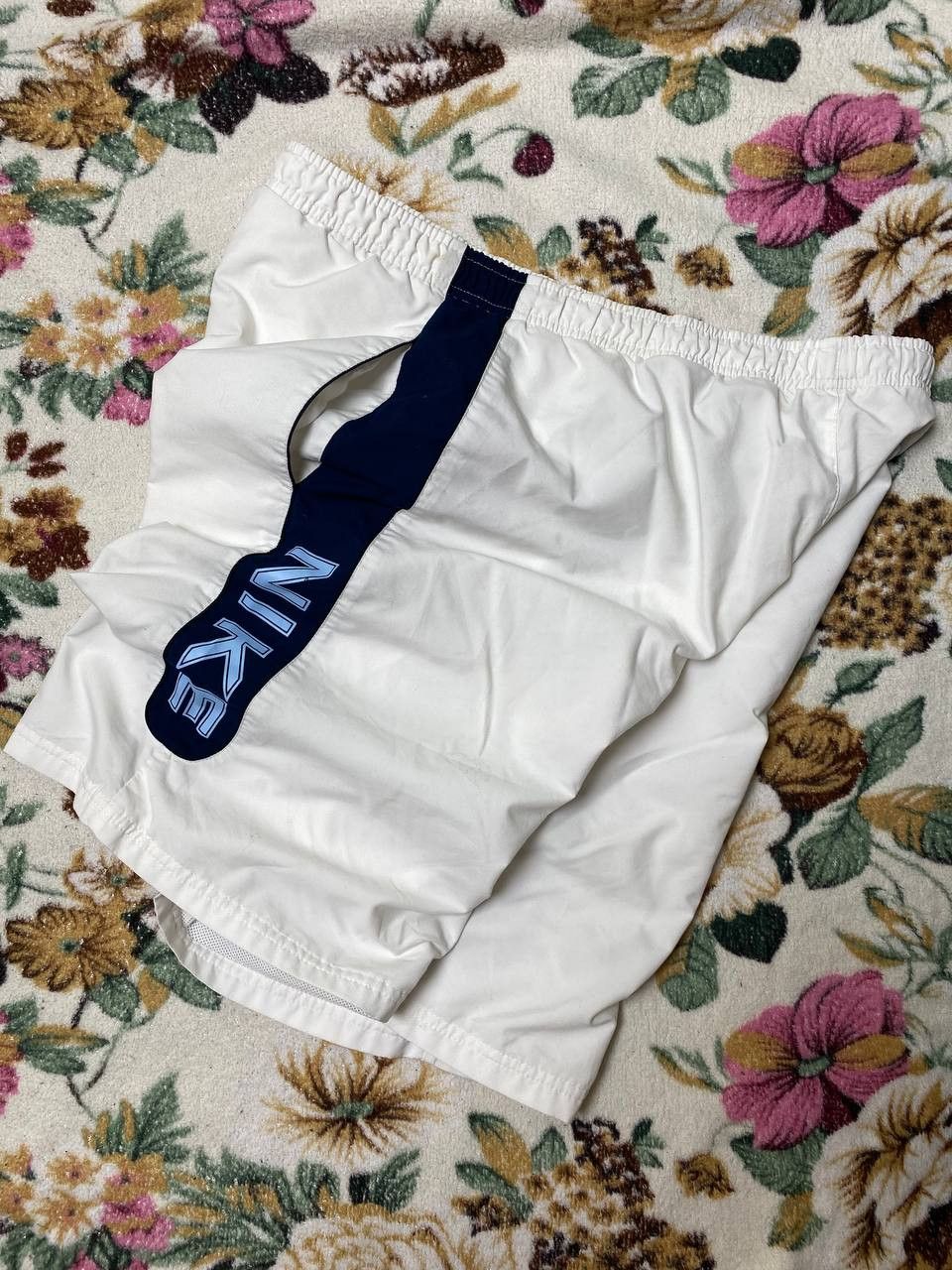 Nike Vintage Shorts big logo NIKE crazy Y2K streetwear Size US 34 / EU 50 - 17 Thumbnail