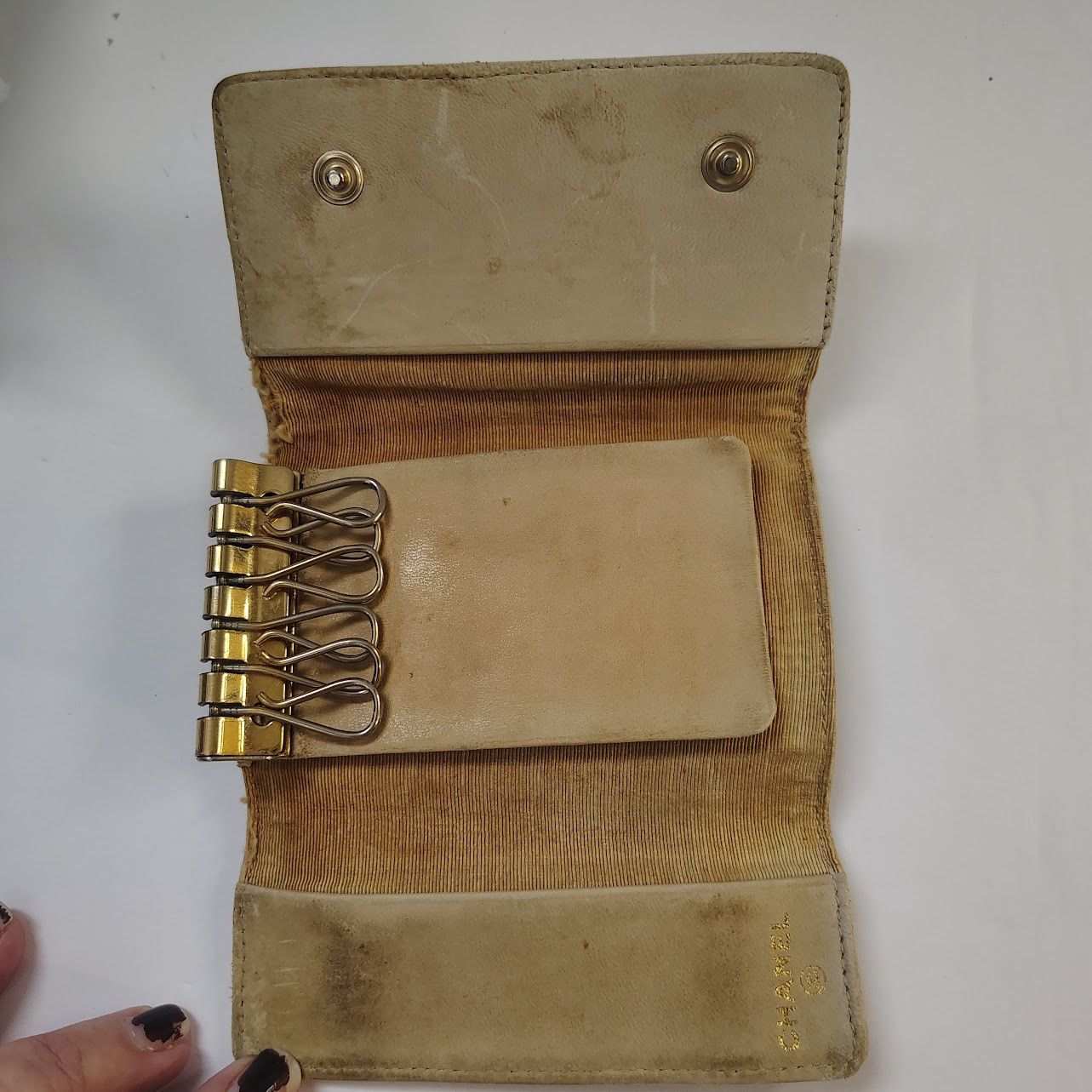 Chanel Chanel key pouch in beige caviar leather Size ONE SIZE - 7 Thumbnail