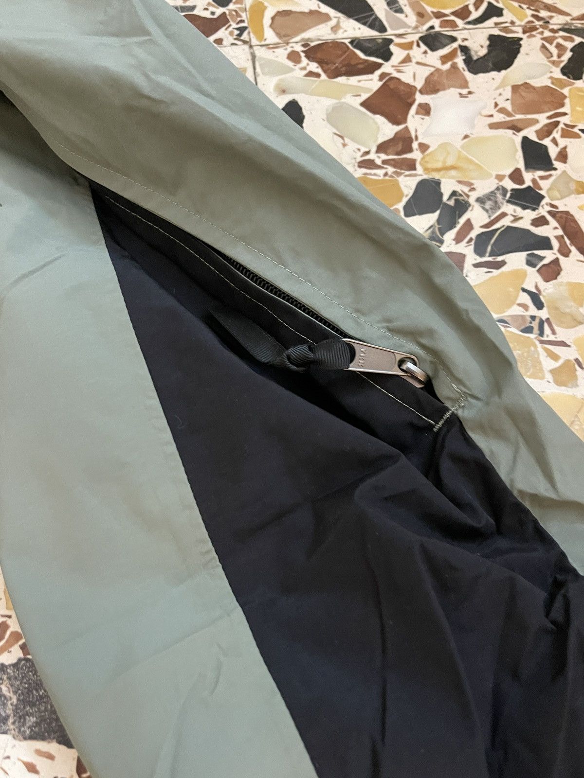 The North Face The North Face Khaki Shell Raincoat Jacket Size US M / EU 48-50 / 2 - 10 Thumbnail