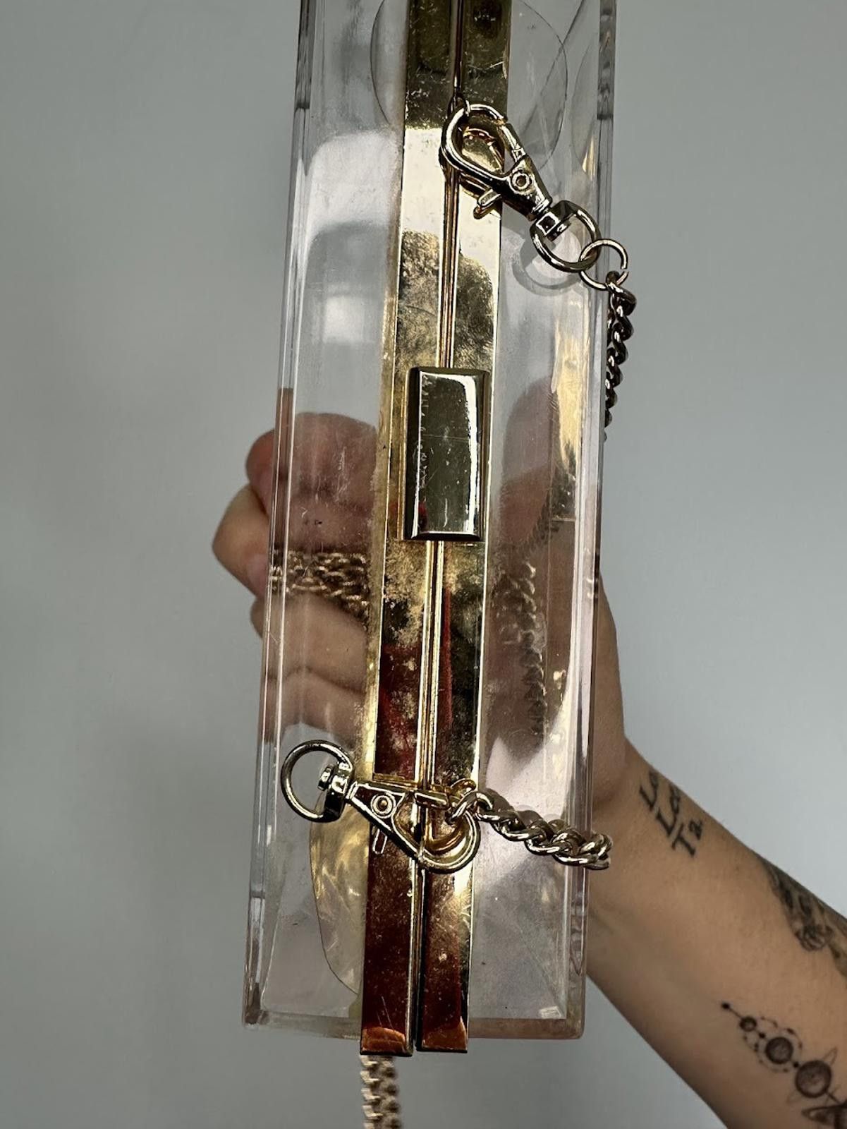 NBDN Nobrandedon Clear Acrylic Box Clutch w/ Gold-Tone Chain Strap Size ONE SIZE - 7 Thumbnail