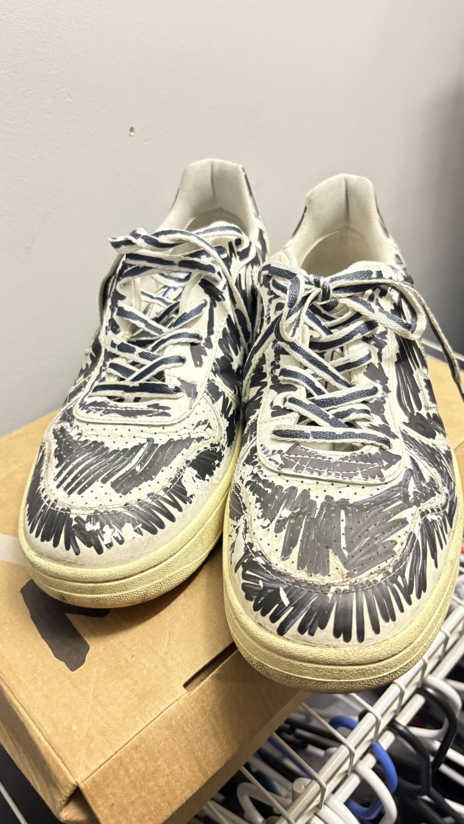 Marni × Veja Marni Black & White Veja Edition V-10 Sneakers Size US 11 / EU 44 - 2 Thumbnail