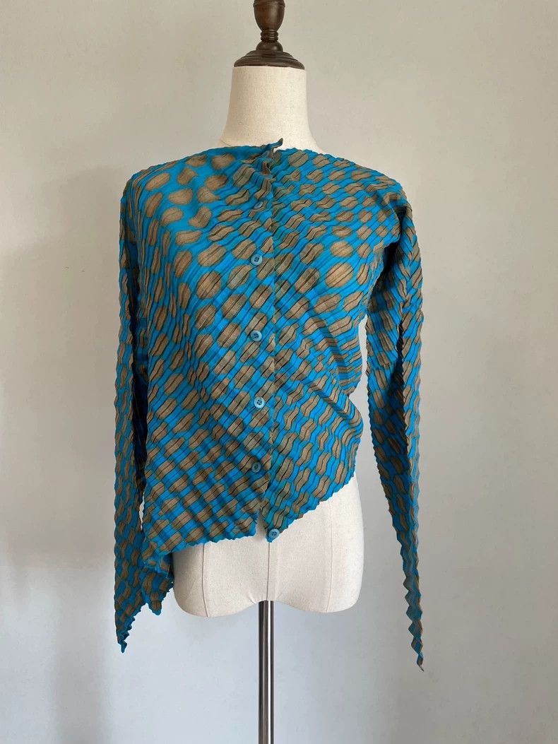 Issey Miyake Issey Miyake size:2 An asymmetrical cardigan with a blue m Size S / US 4 / IT 40 - 2 Thumbnail
