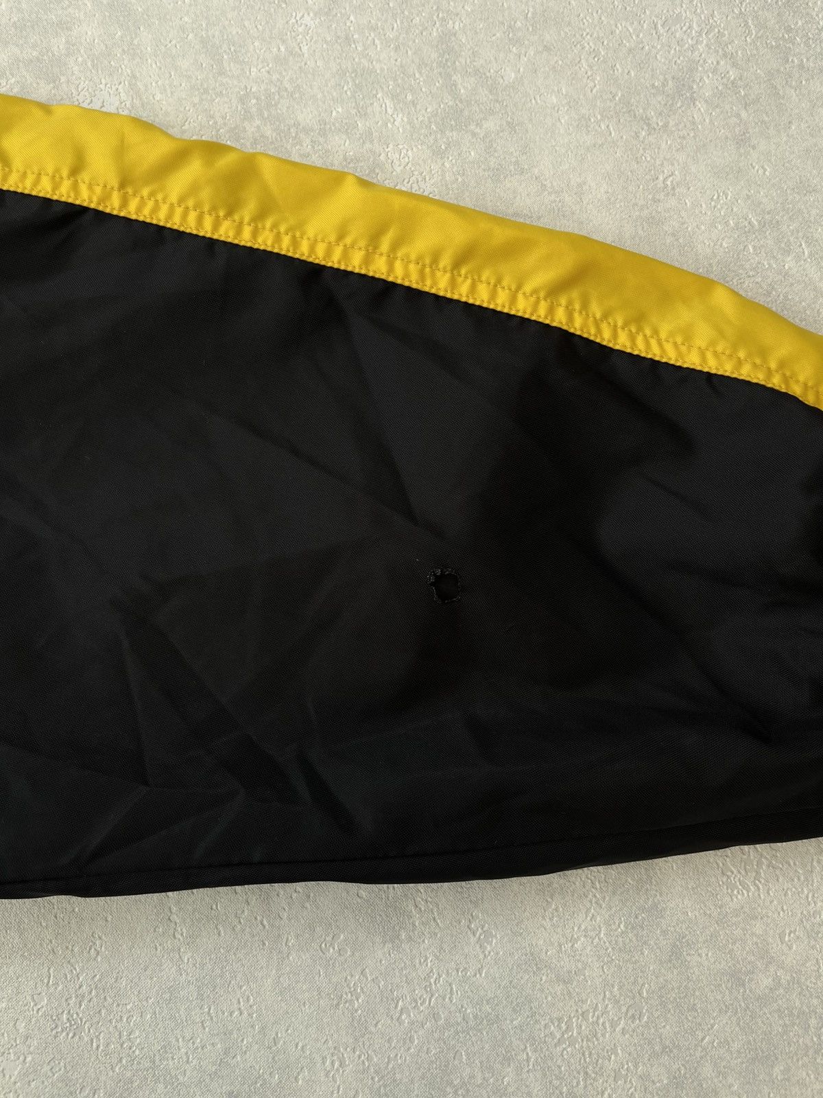 Nike 90’s NIKE BIG BACK SWOOSH LOGO OVERSIZED RETRO TRACK JACKET Size US XL / EU 56 / 4 - 11 Thumbnail