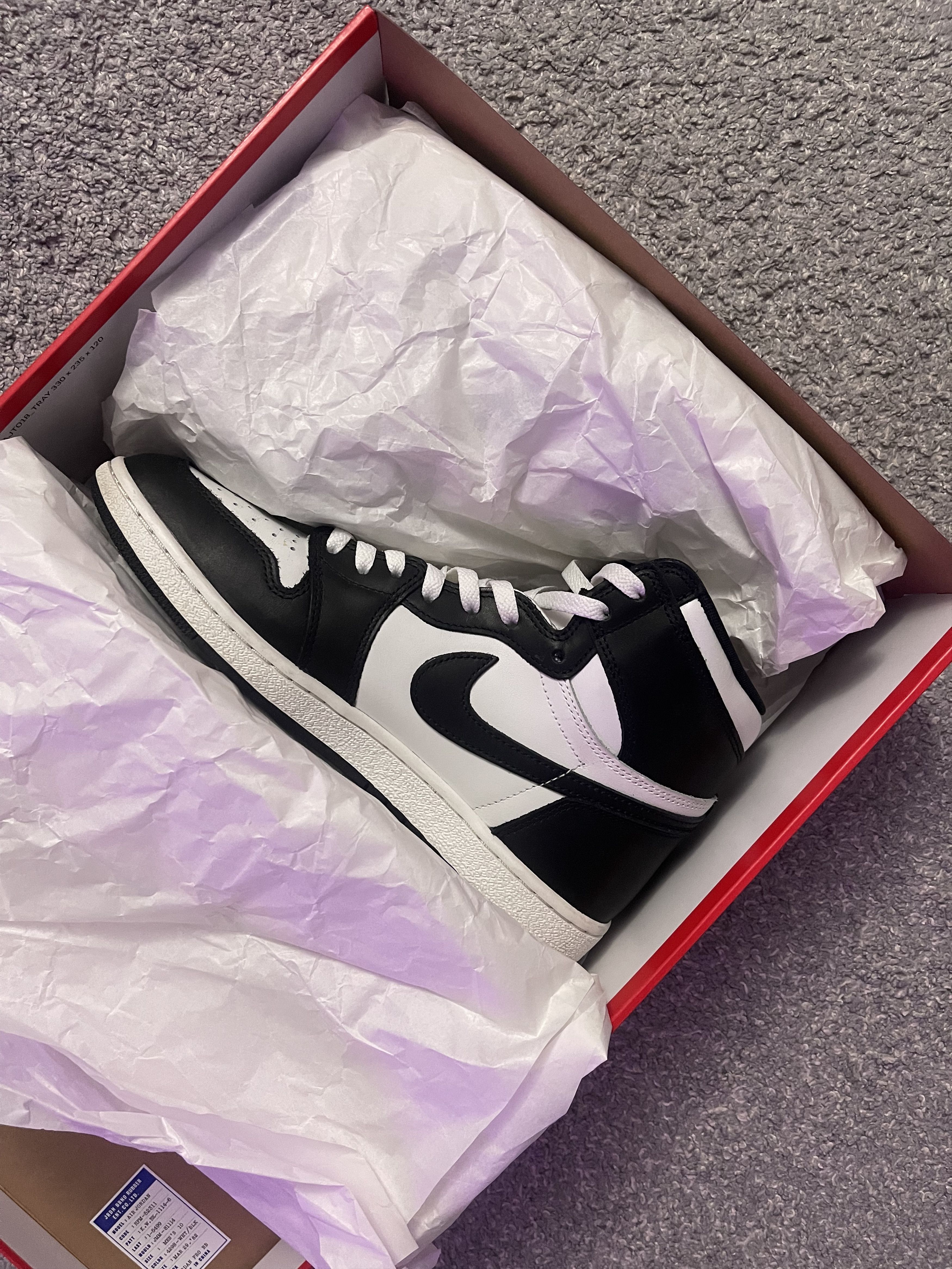 Jordan Brand Air Jordan 1 Retro High '85 OG 'Black White Size US 10 / EU 43 - 7 Thumbnail