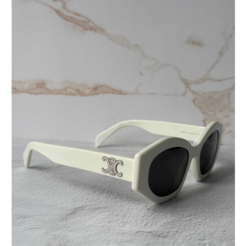 Celine NEW Celine CL40238U White Cat Eye Triomphe Sunglasses Size ONE SIZE - 5 Thumbnail
