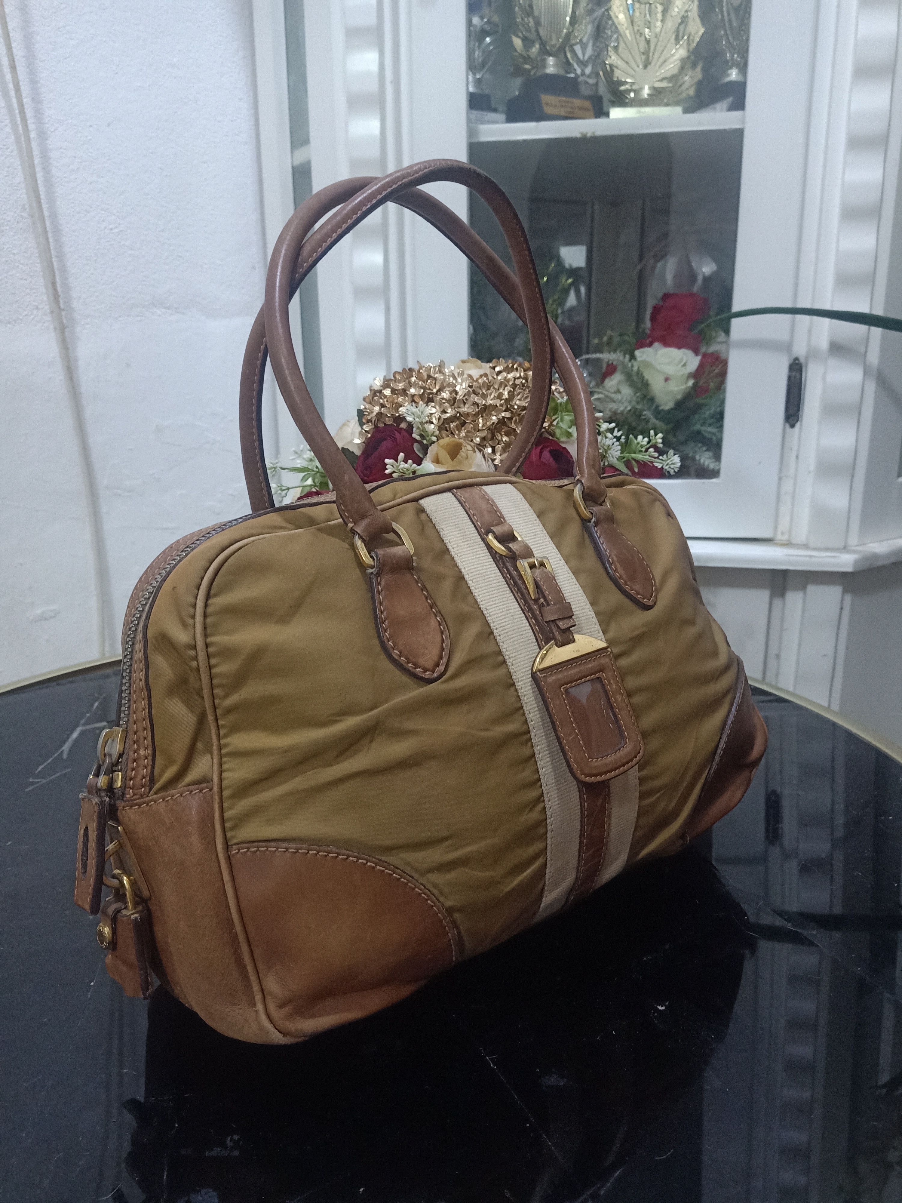 Prada Authentic Prada Shoulder Bag Size ONE SIZE - 8 Thumbnail