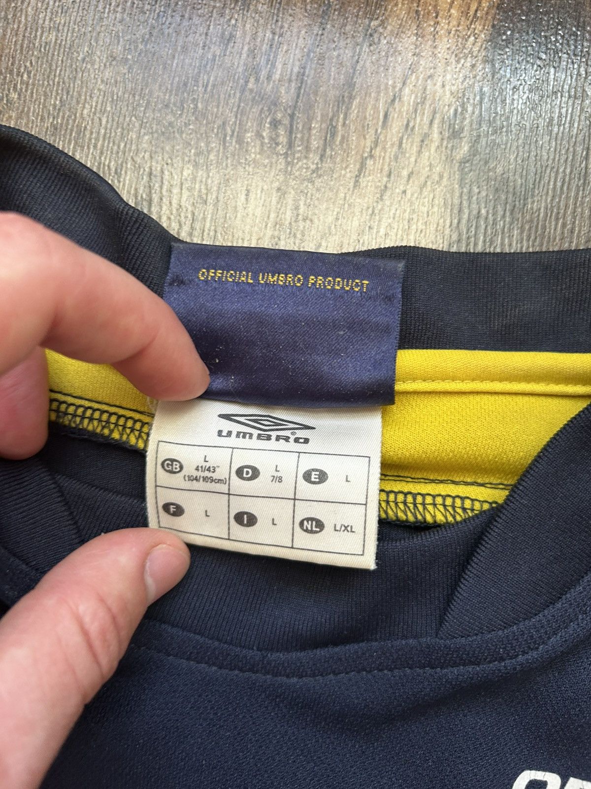 Umbro Vintage Umbro Sweden soccer jersey Size US L / EU 52-54 / 3 - 7 Thumbnail