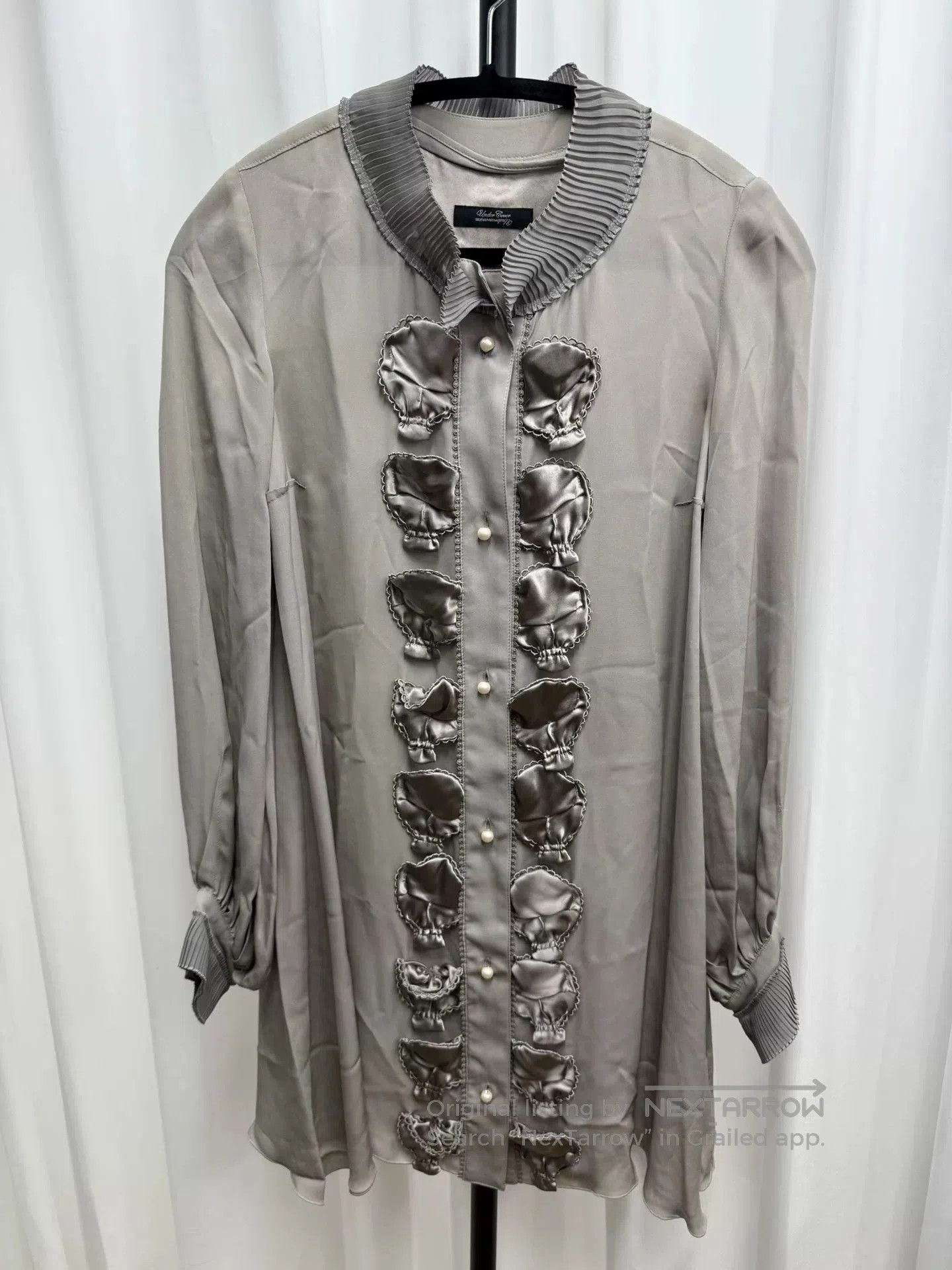 Comme des Garcons Homme Plus silk skull patch shirt in champagne color. Size US S / EU 44-46 / 1 - 1 Thumbnail