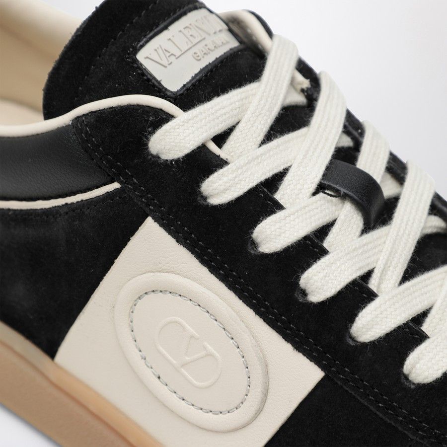 Valentino o1d2blof1025 Low-Top Sneakers in Black/Ivory Size US 11 / EU 44 - 5 Thumbnail