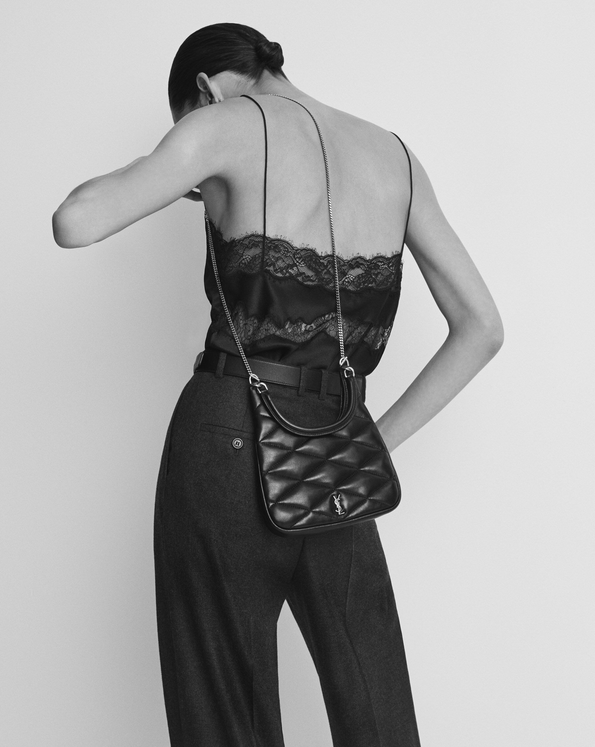 Saint Laurent Paris o1s1wg111125 Sade Hobo in Lambskin Bag in Black Size ONE SIZE - 2 Thumbnail