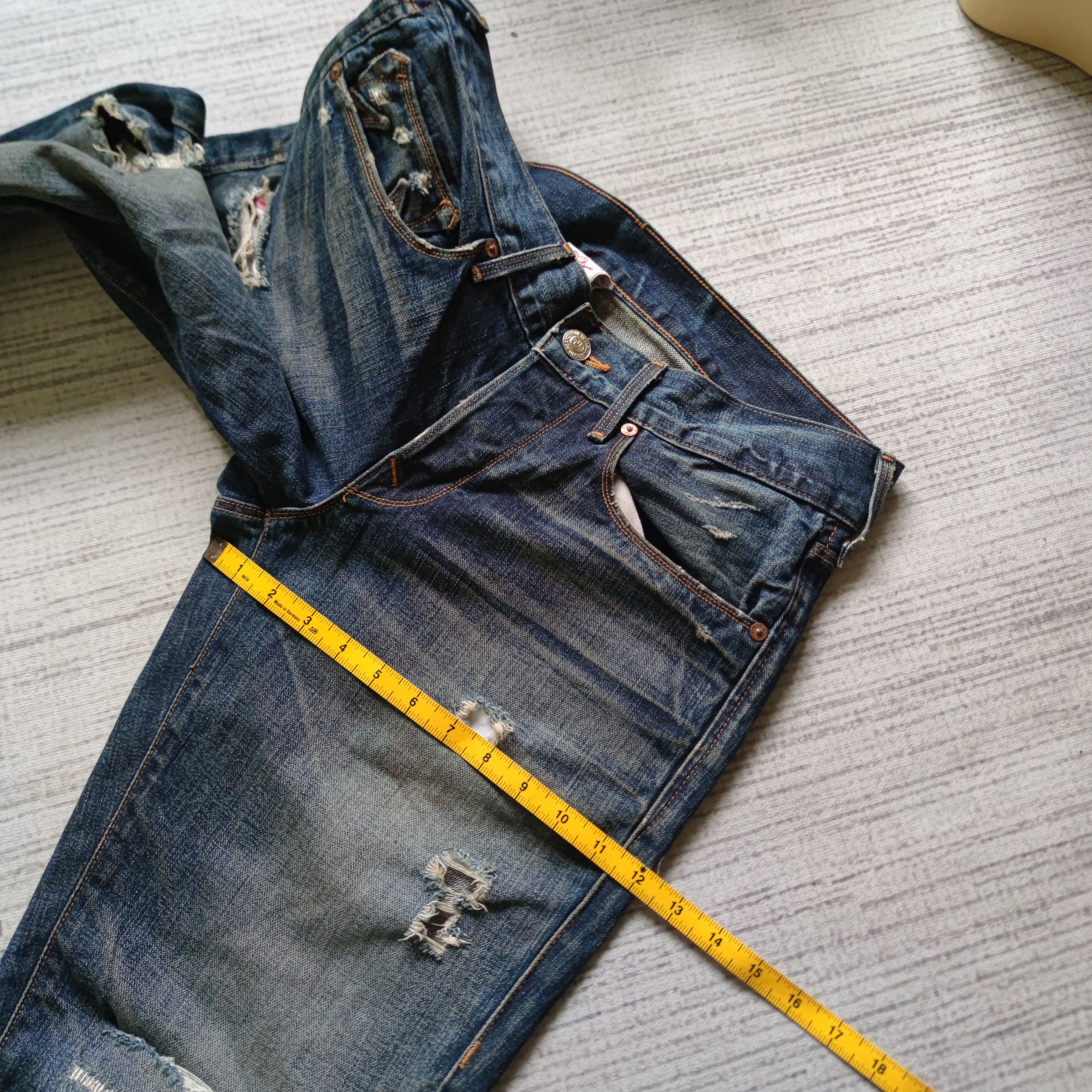 True Religion TRUE RELIGION Distressed Jean Made in USA Size US 34 / EU 50 - 20 Thumbnail