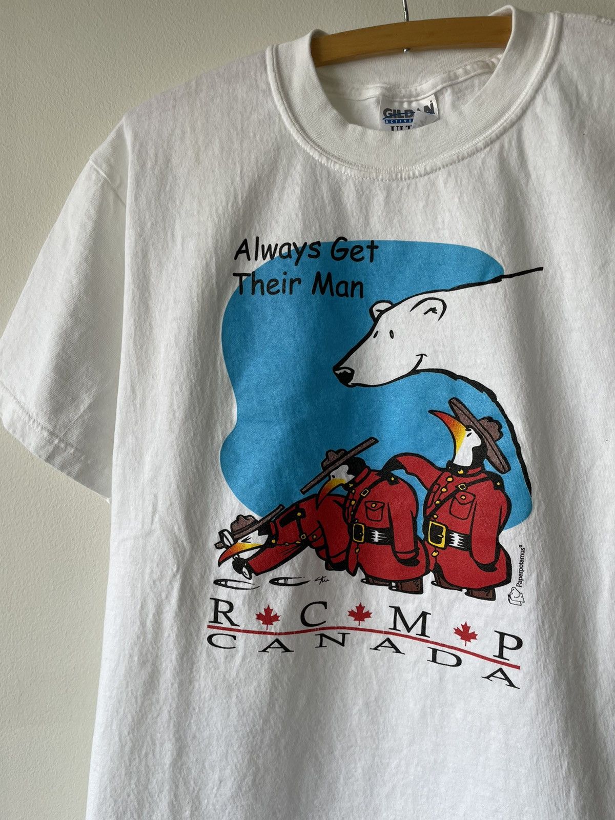 Vintage Vintage Canada Penguins Polar Bear tee Size US M / EU 48-50 / 2 - 2 Thumbnail