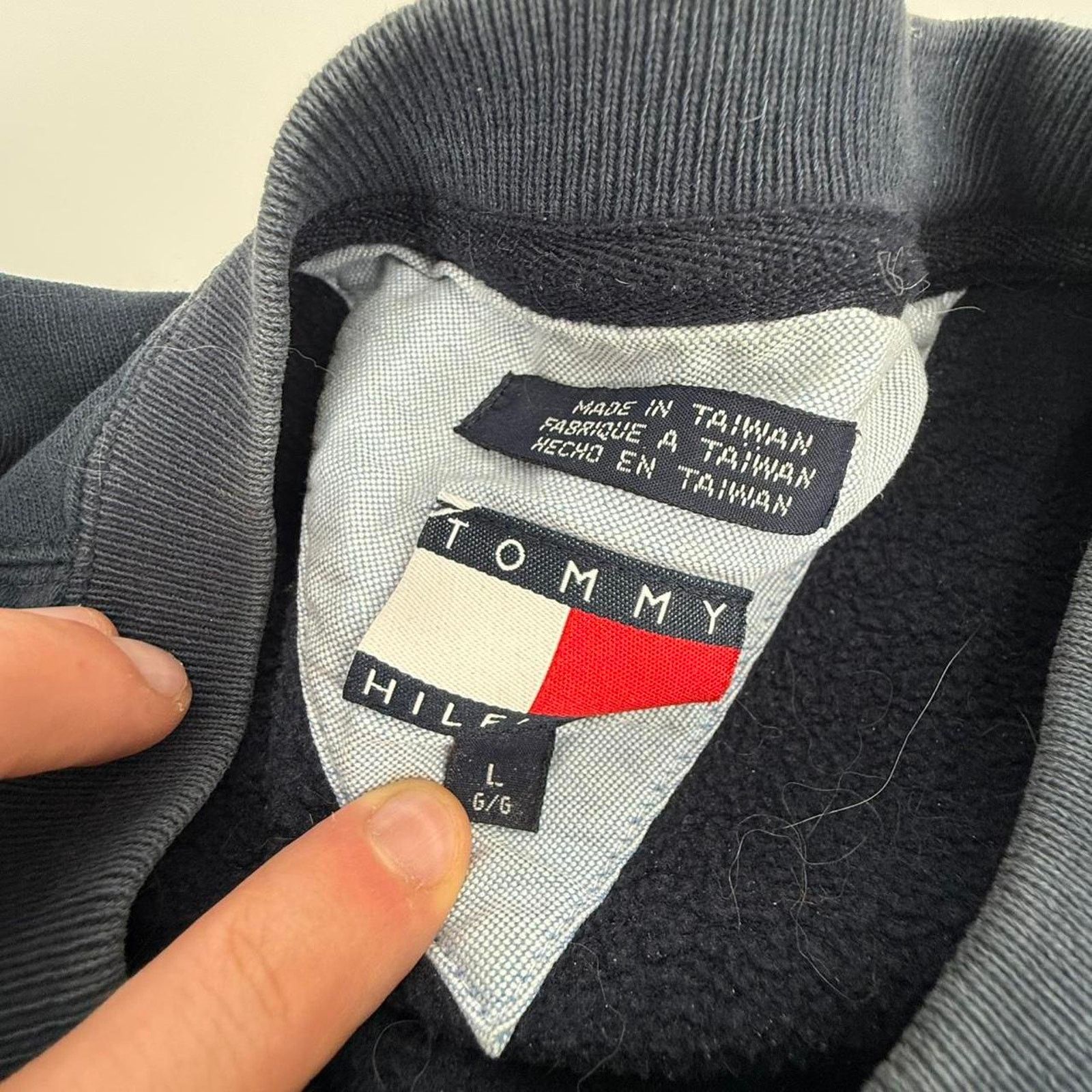 Tommy Hilfiger Vintage y2k baggy tommy hilfiger crewneck sweatshirt Size US L / EU 52-54 / 3 - 6 Thumbnail