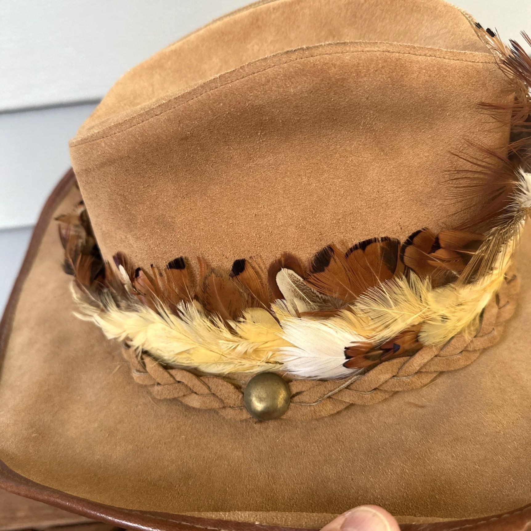 Vintage VINTAGE Western Hat Cowboy Fitted Mens Small Tan Suede Leather Feather Band Braided Felt Wide Brim Mexico 1960s Mens Size ONE SIZE - 5 Thumbnail