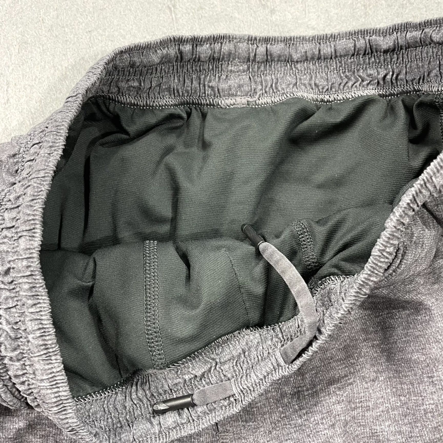 Lululemon Lululemon Shorts Mens Large Gray Heather Pace Breaker Lined 9 Inch Performance Size US 33 - 4 Thumbnail