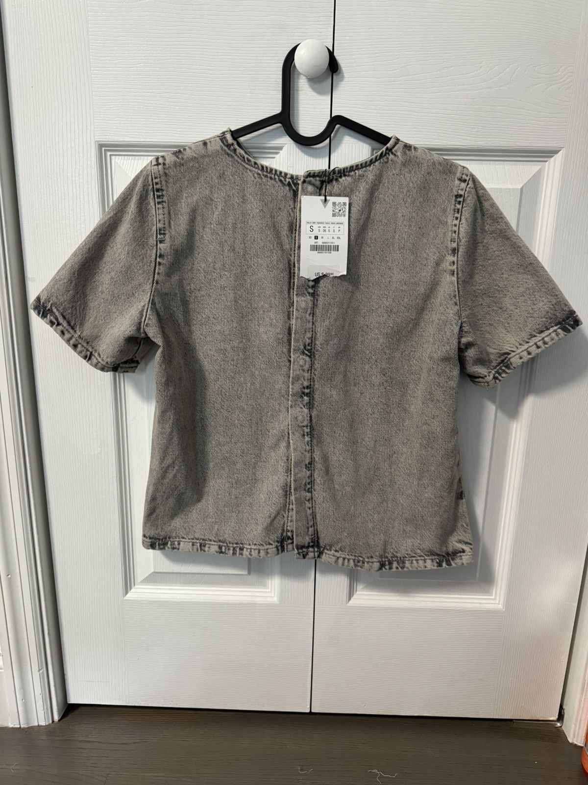 Zara Grey acid wash denim button down blouse Zara brand new Size S / US 4 / IT 40 - 1 Thumbnail