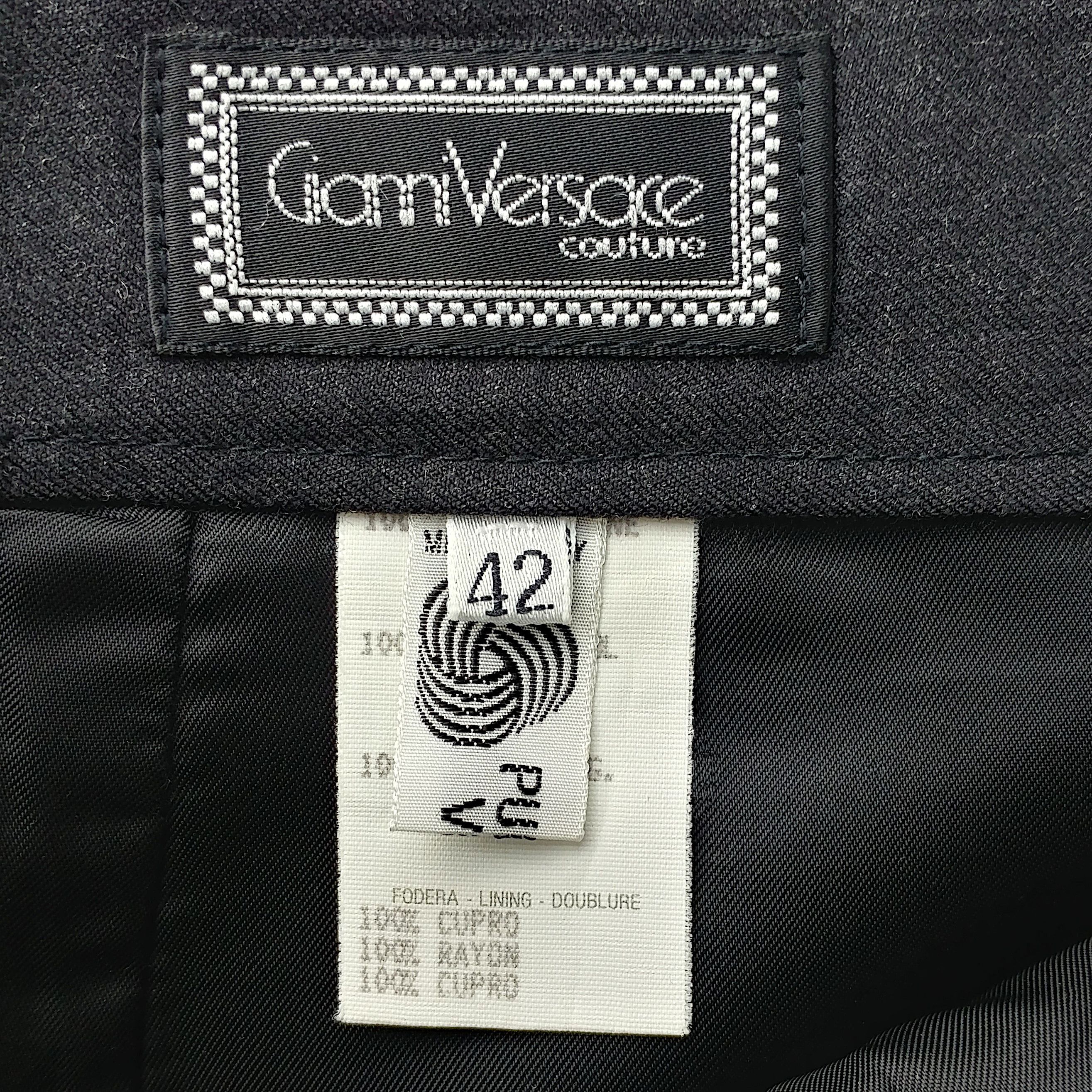 Versace 90s Vintage Draped Wool Pencil Skirt Size 28" / US 6 / IT 42 - 4 Thumbnail