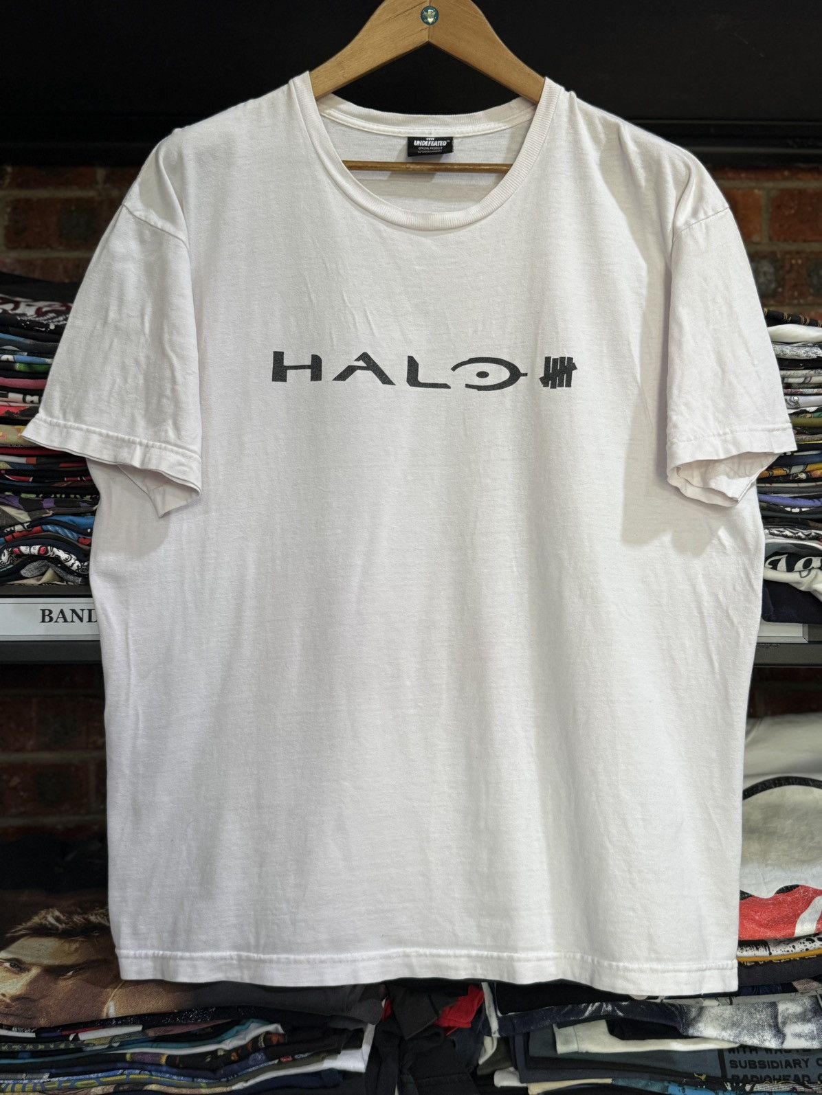 Undefeated Vintage Halo Game X Undefeated Official Product Tee Size US XL / EU 56 / 4 - 1 Thumbnail