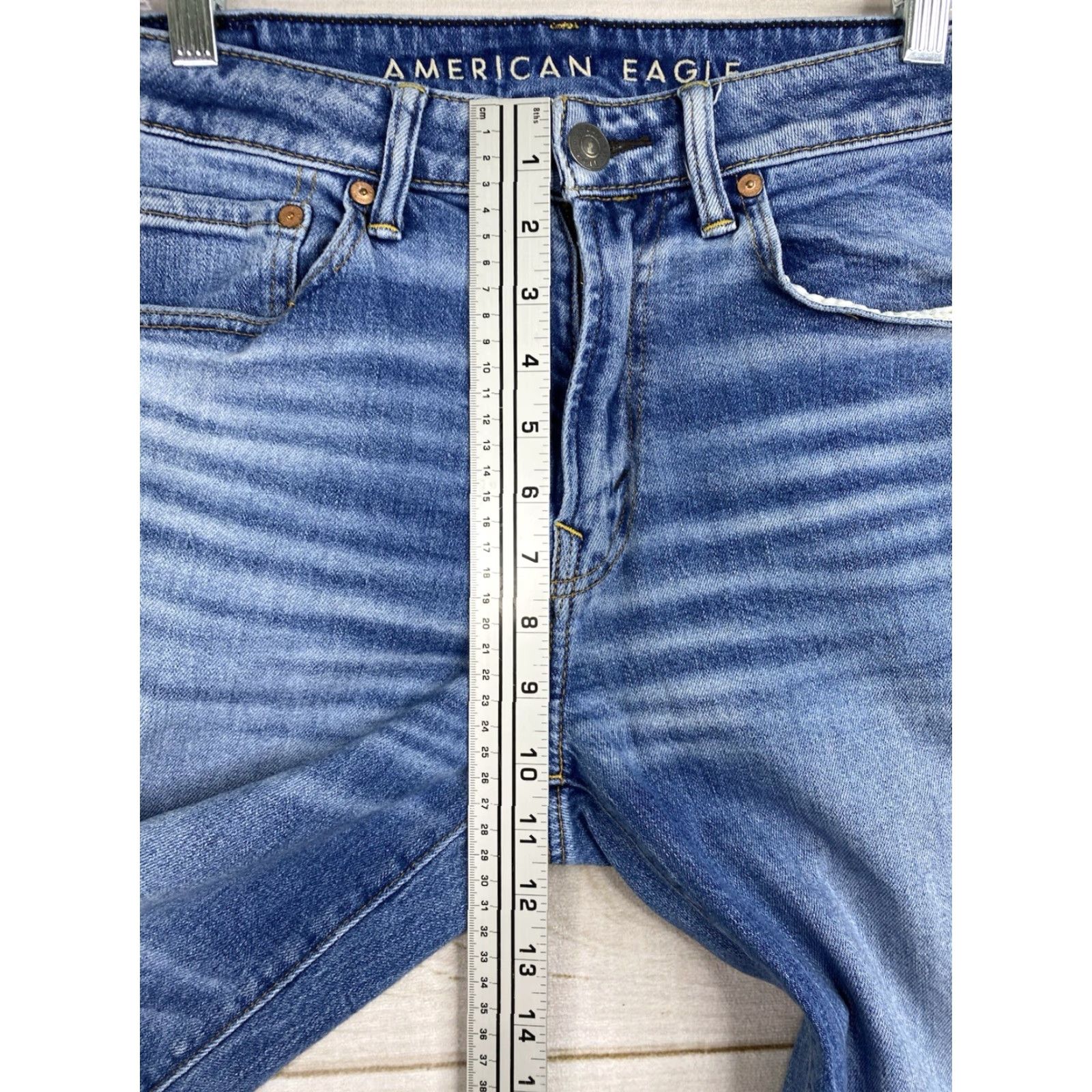 American Eagle Outfitters VINTAGE American Eagle Athletic Fit Jeans Mens 31x32 Stretch Denim Whiskering Distressed Size US 28 / EU 44 - 7 Thumbnail