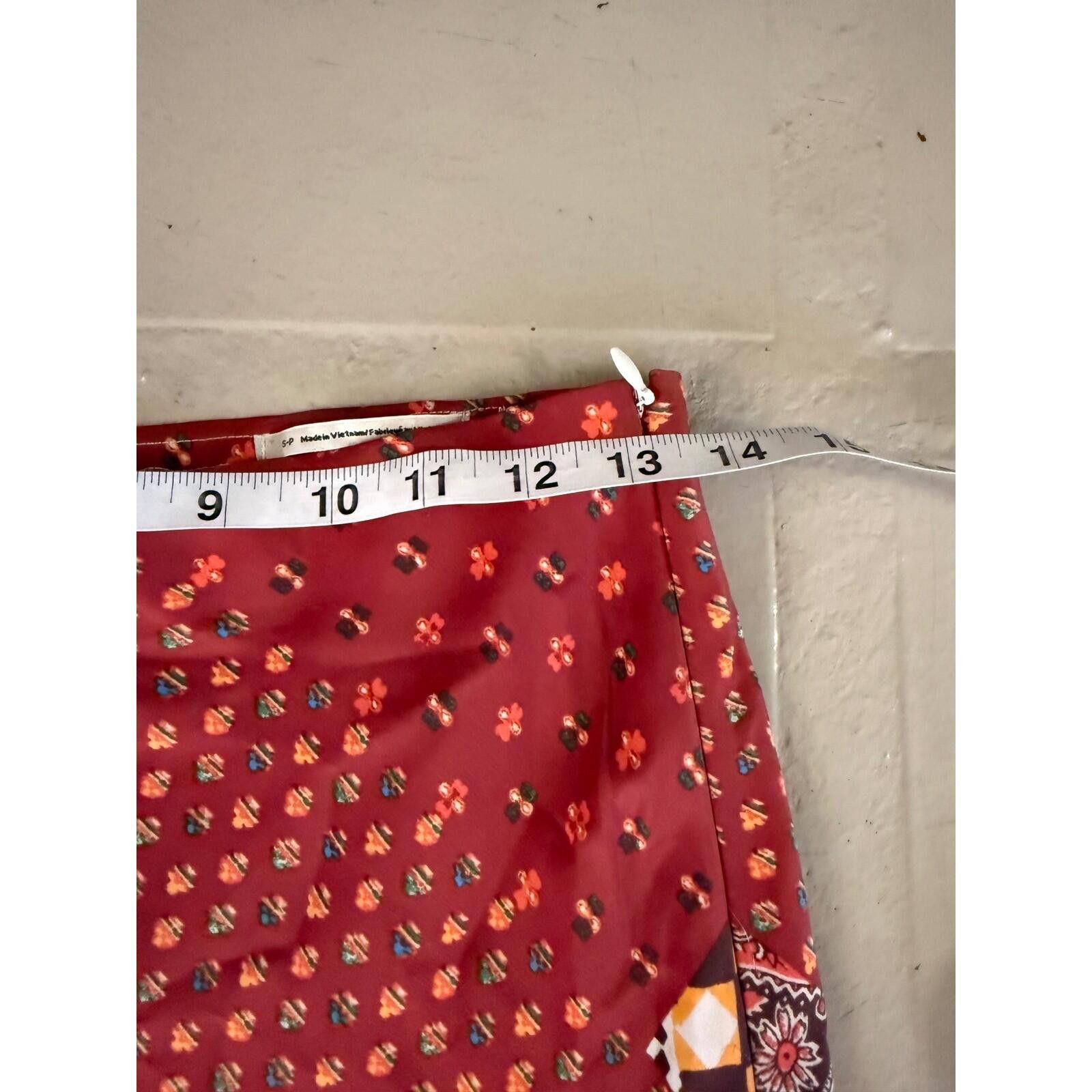 Urban Outfitters Urban Outfitters Patchwork Midi Skirt Stretch Waist Size S Size 28" / US 6 / IT 42 - 9 Thumbnail