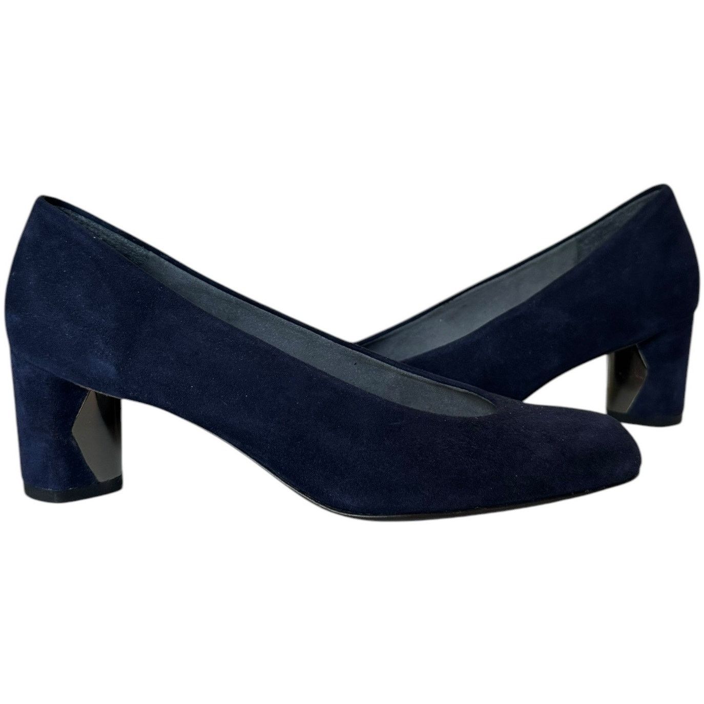 Stuart Weitzman Vtg Stuart Weitzman Navy Suede Leather Almond Toe heels 5 Size US 5 / IT 35 - 3 Thumbnail