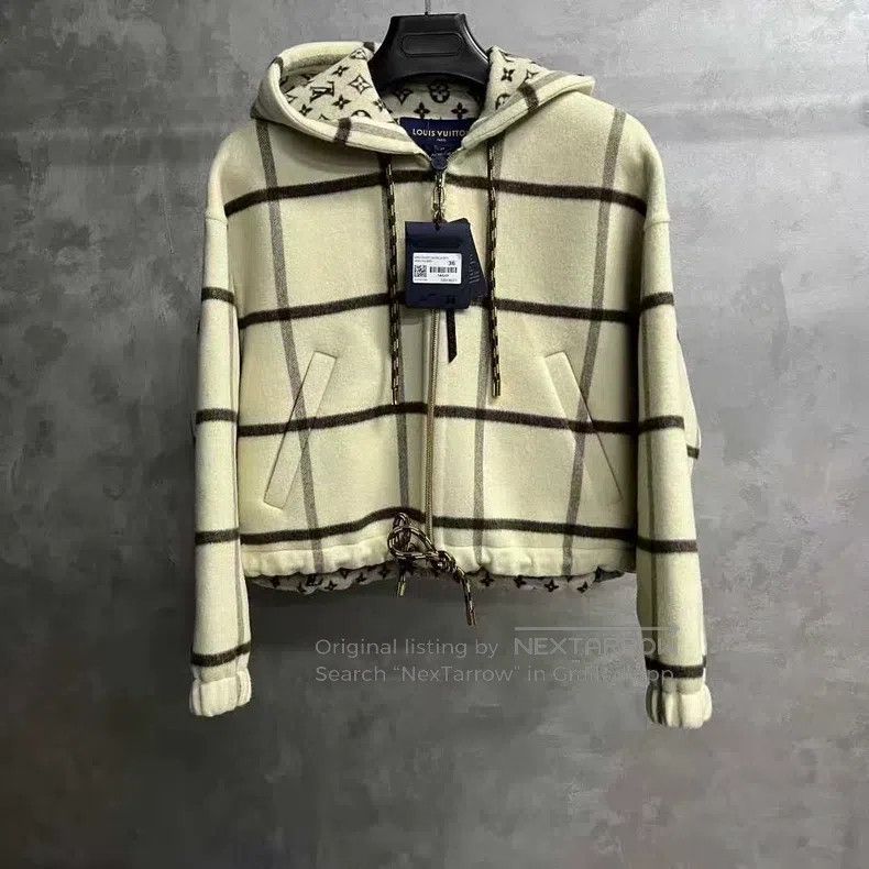 Louis Vuitton Louis Vuitton 26 Latest Fabric Plaid Zip Hooded Jacket Size XS / US 0-2 / IT 36-38 - 1 Thumbnail